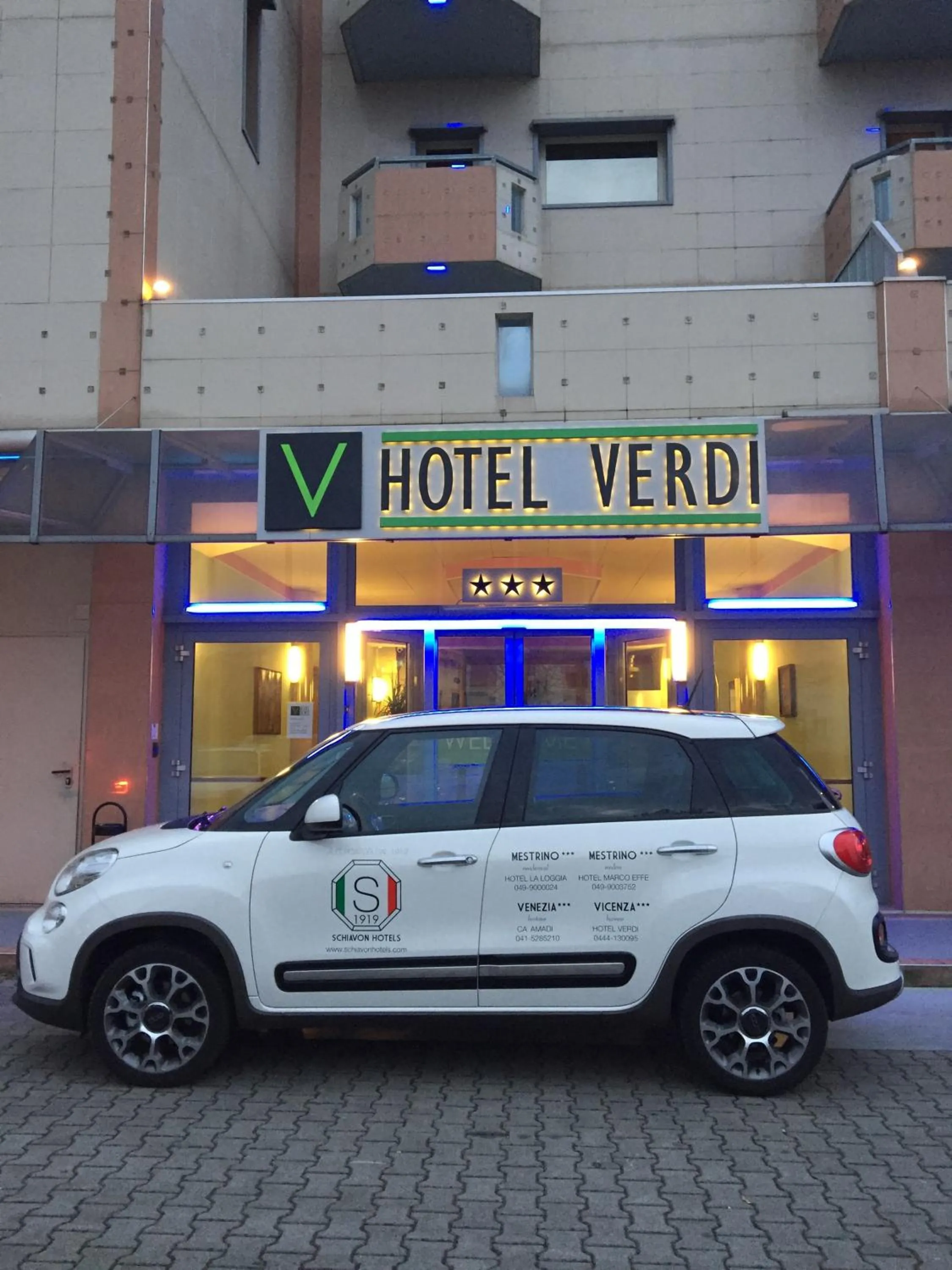 Property logo or sign in Hotel Verdi