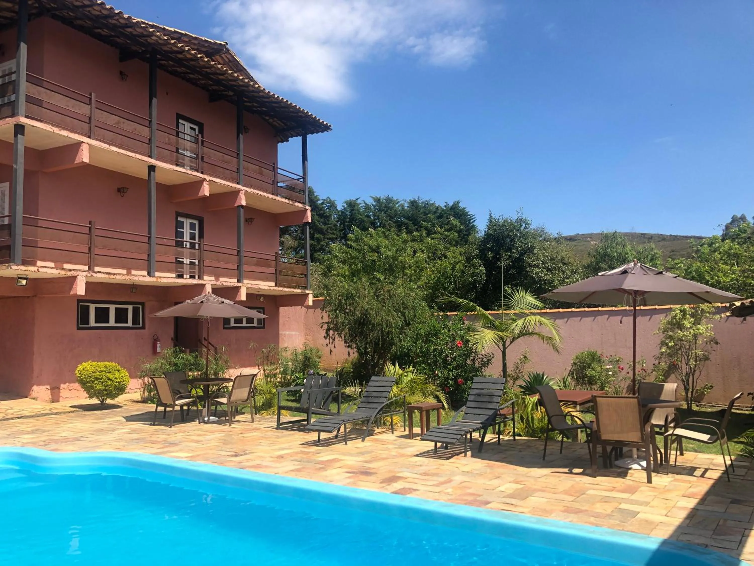 Property building in Pousada Província