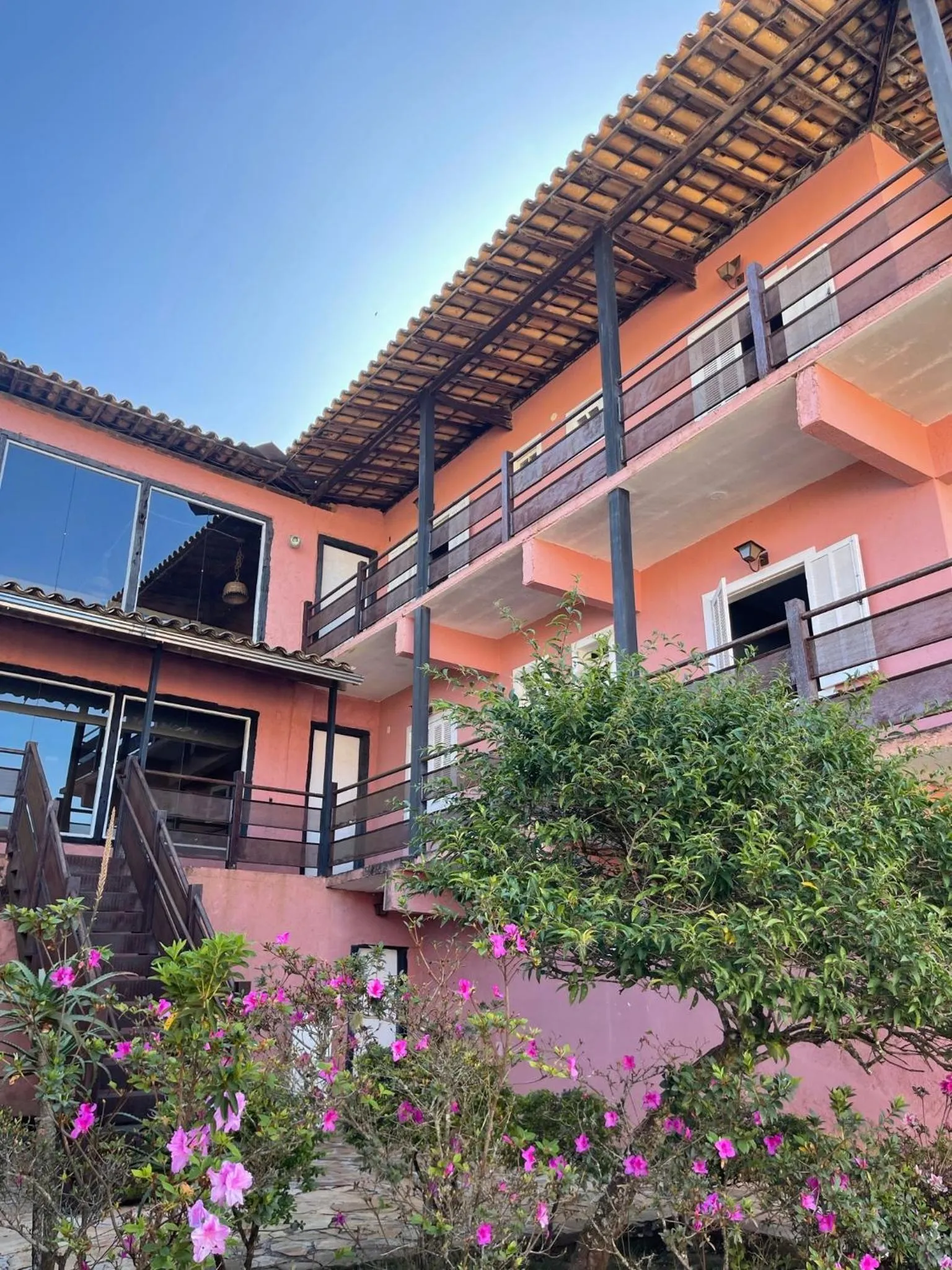 Property building in Pousada Província