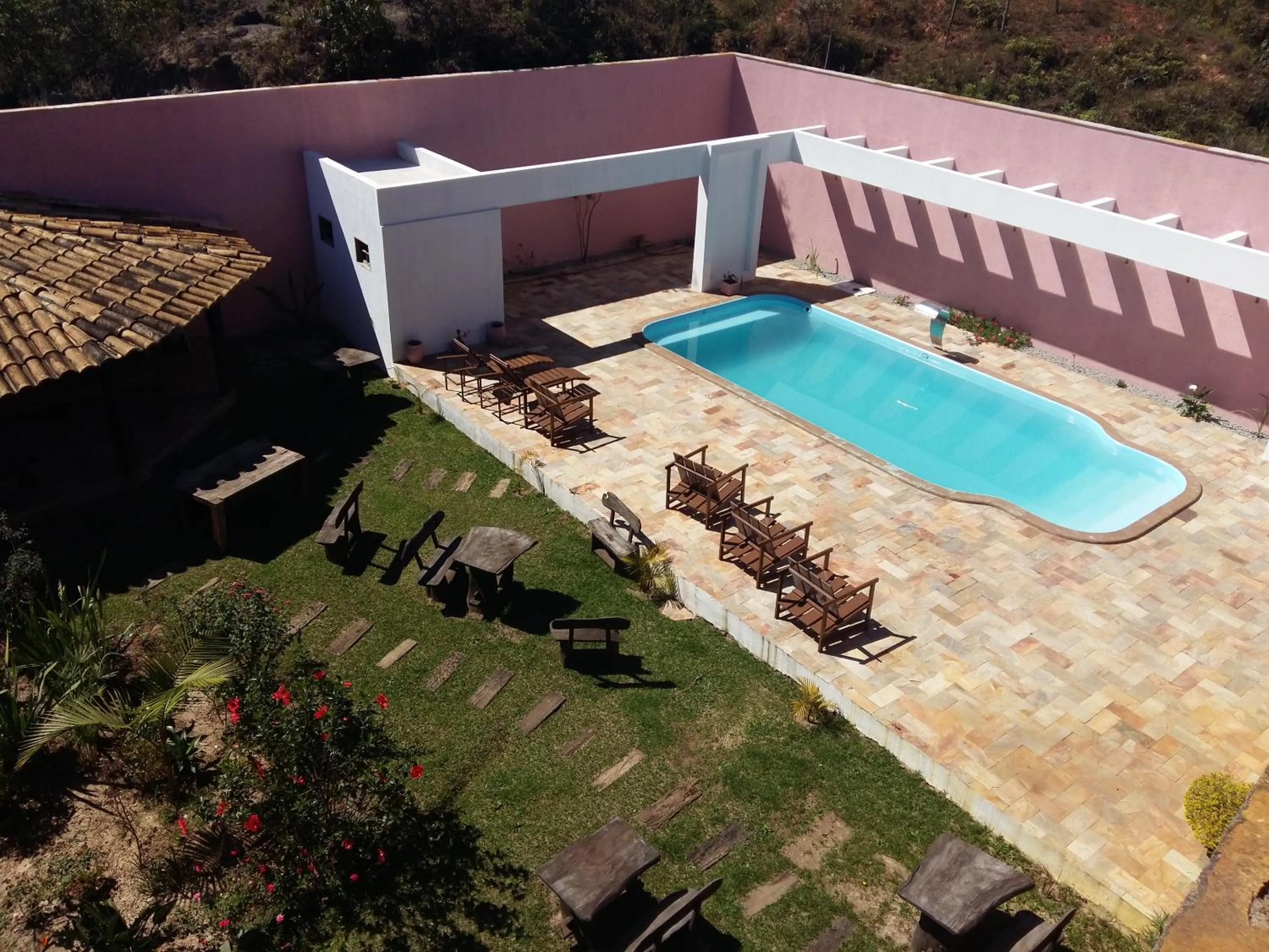 Swimming pool in Pousada Província