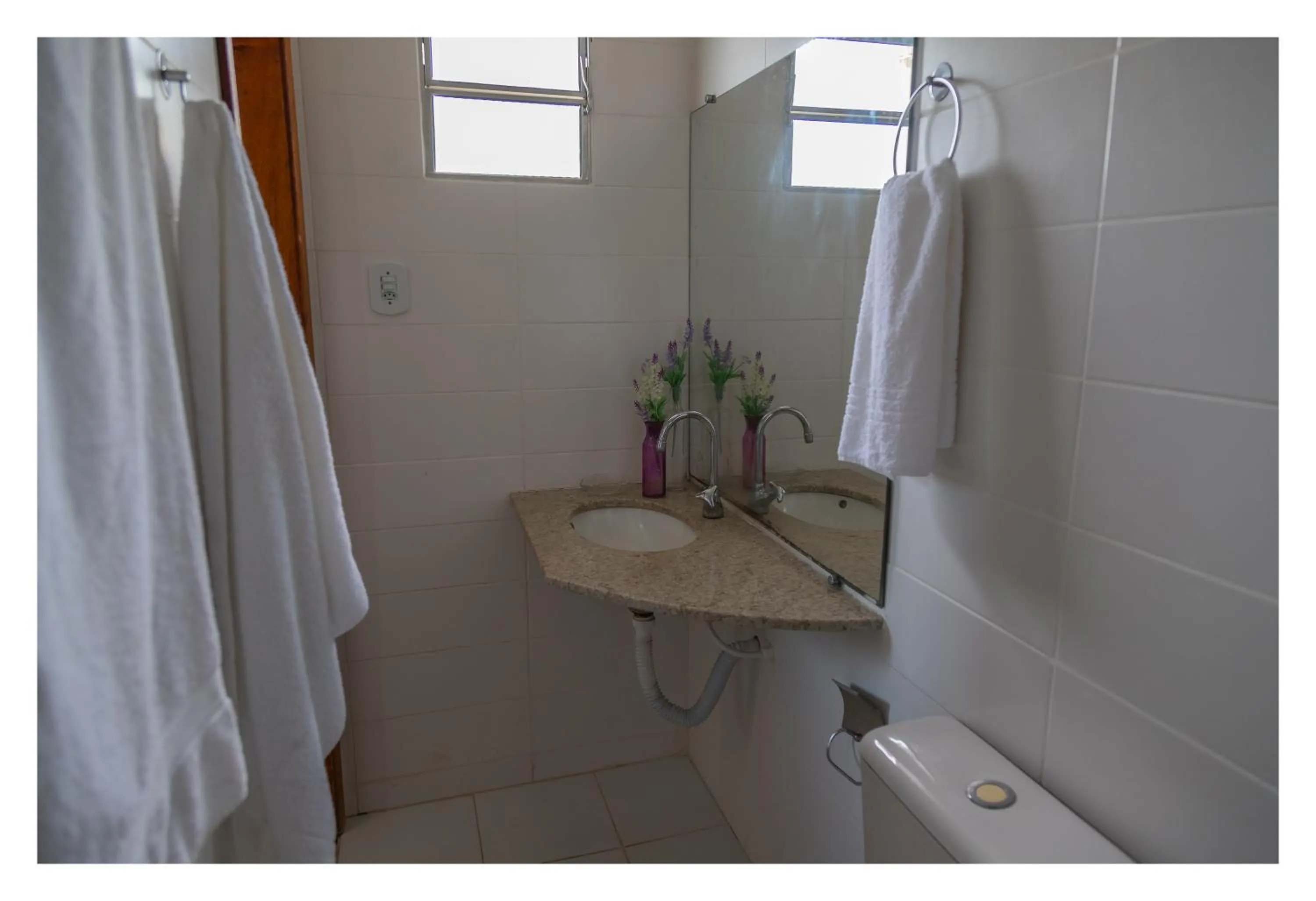 Bathroom in Pousada Cravo e Canela