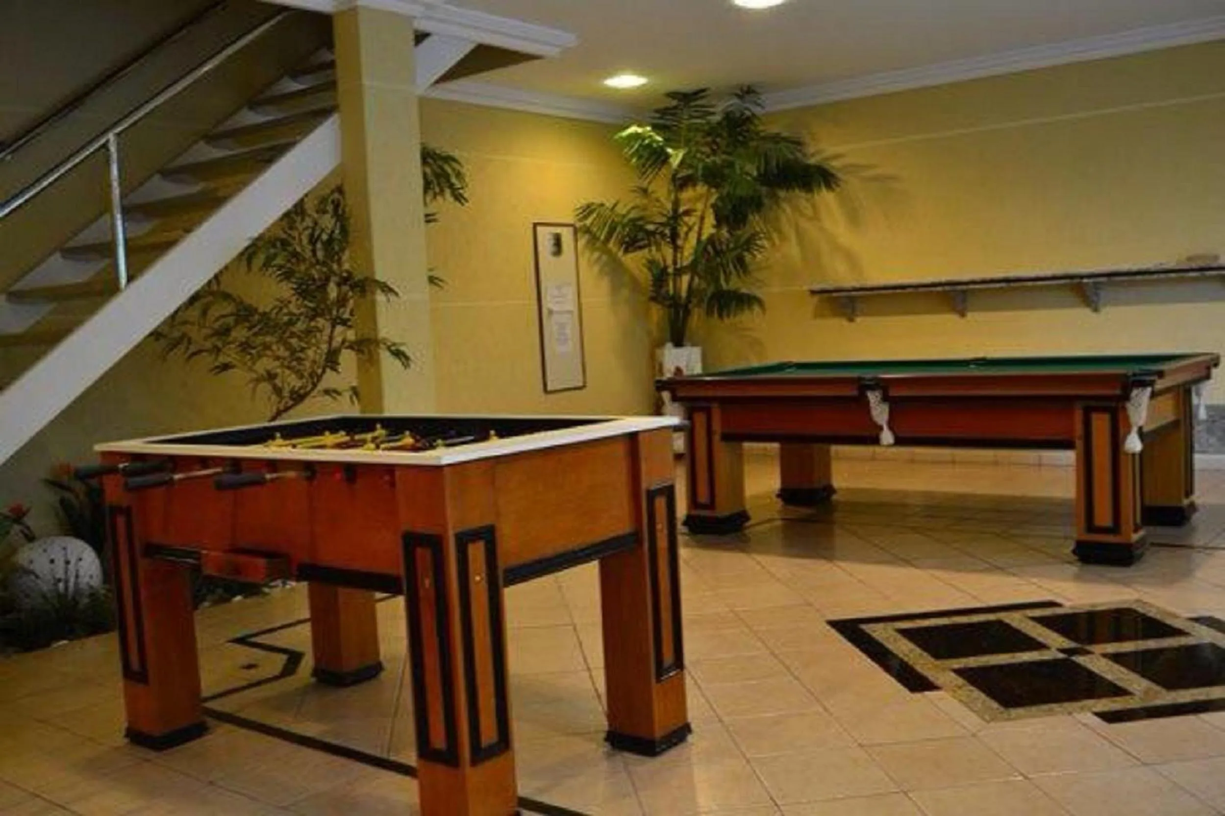 Billiard in Barbur Plaza Hotel