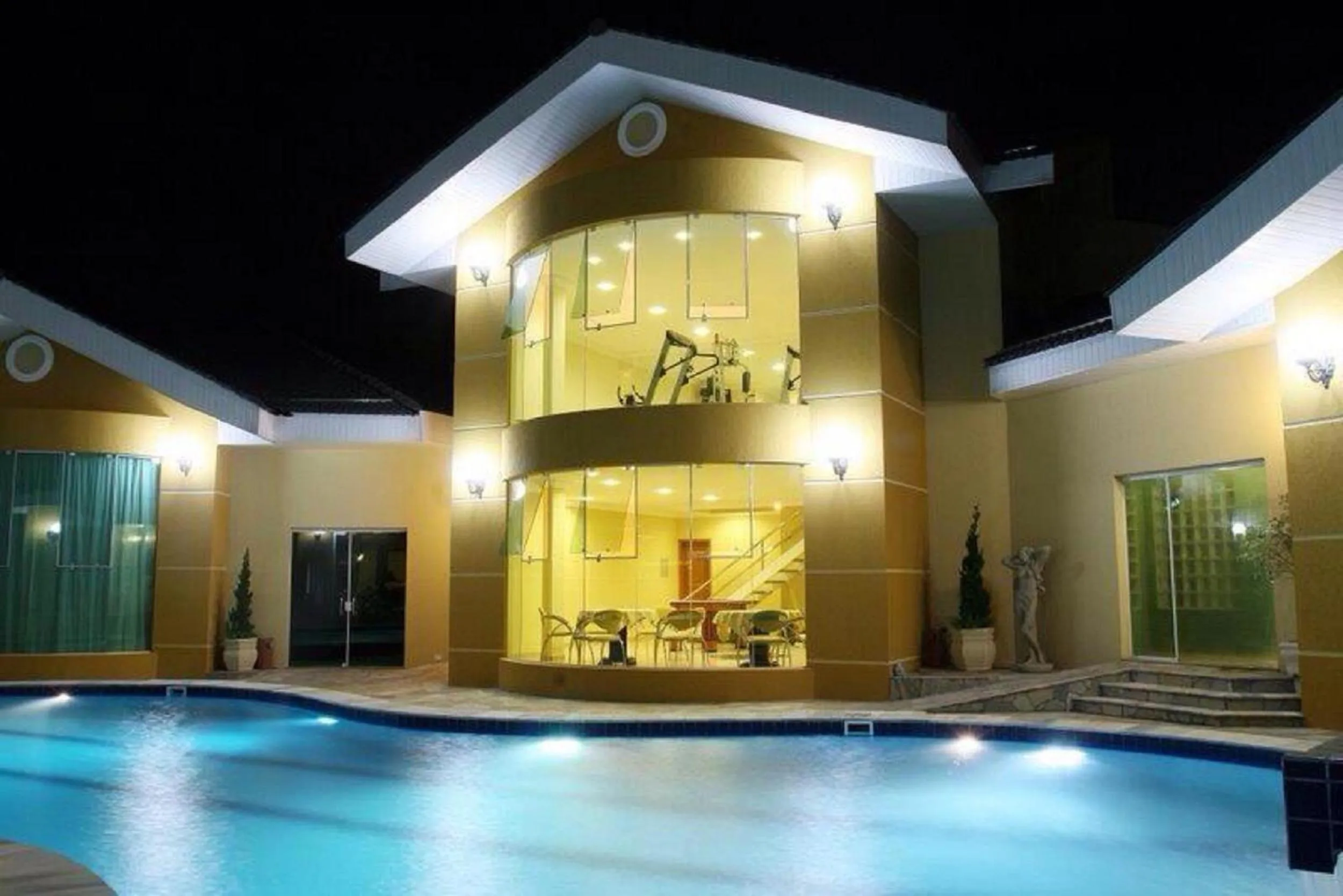 Billiard in Barbur Plaza Hotel