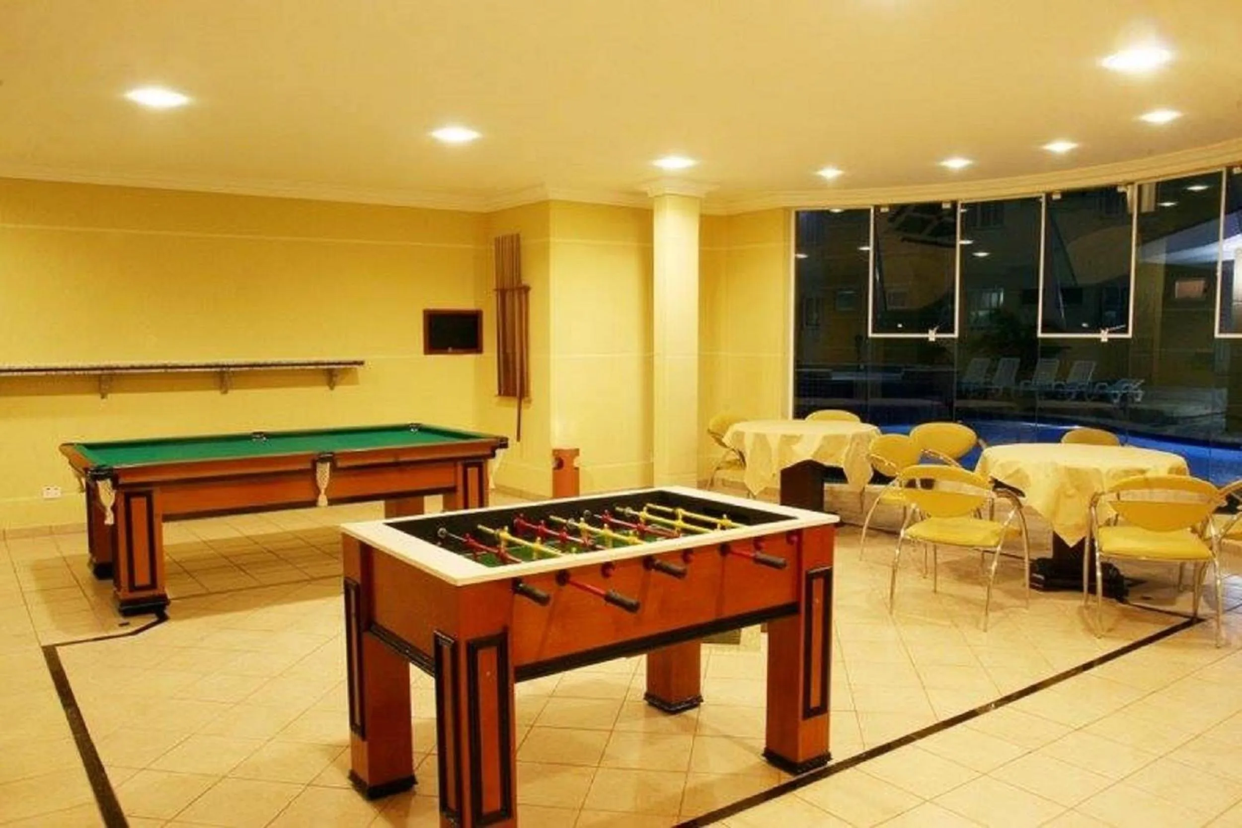 Billiard in Barbur Plaza Hotel