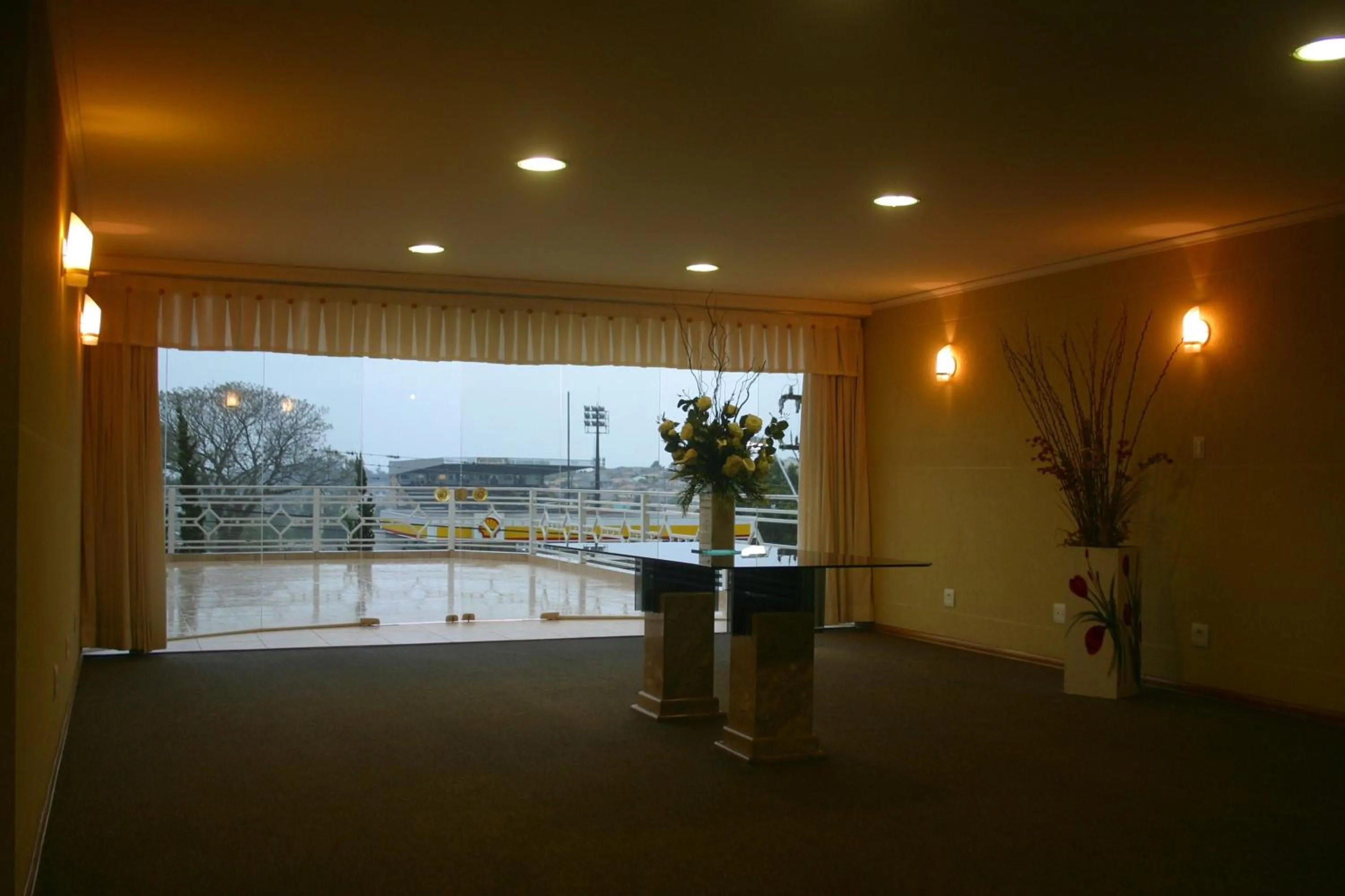 Decorative detail in Barbur Plaza Hotel