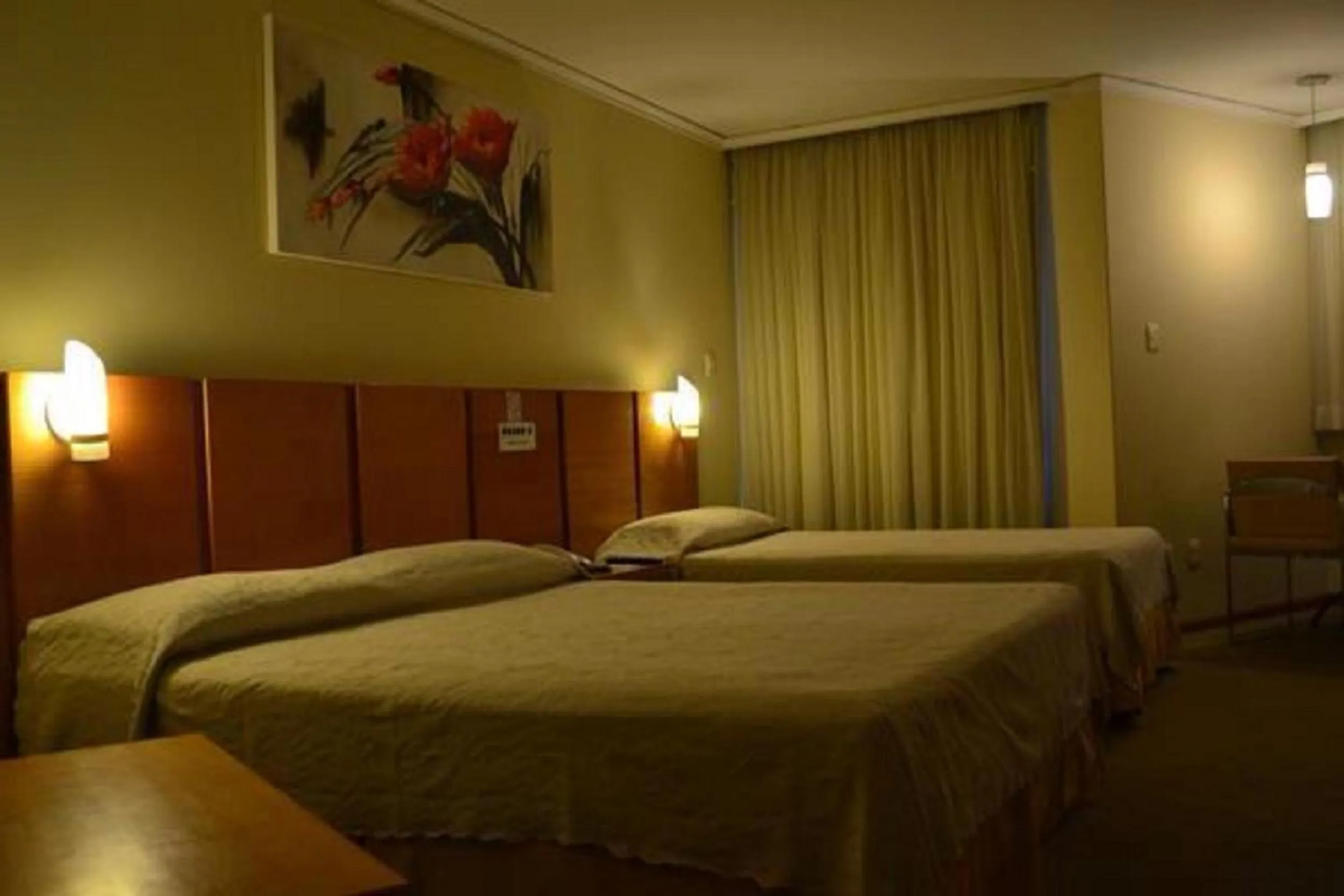 Bed in Barbur Plaza Hotel