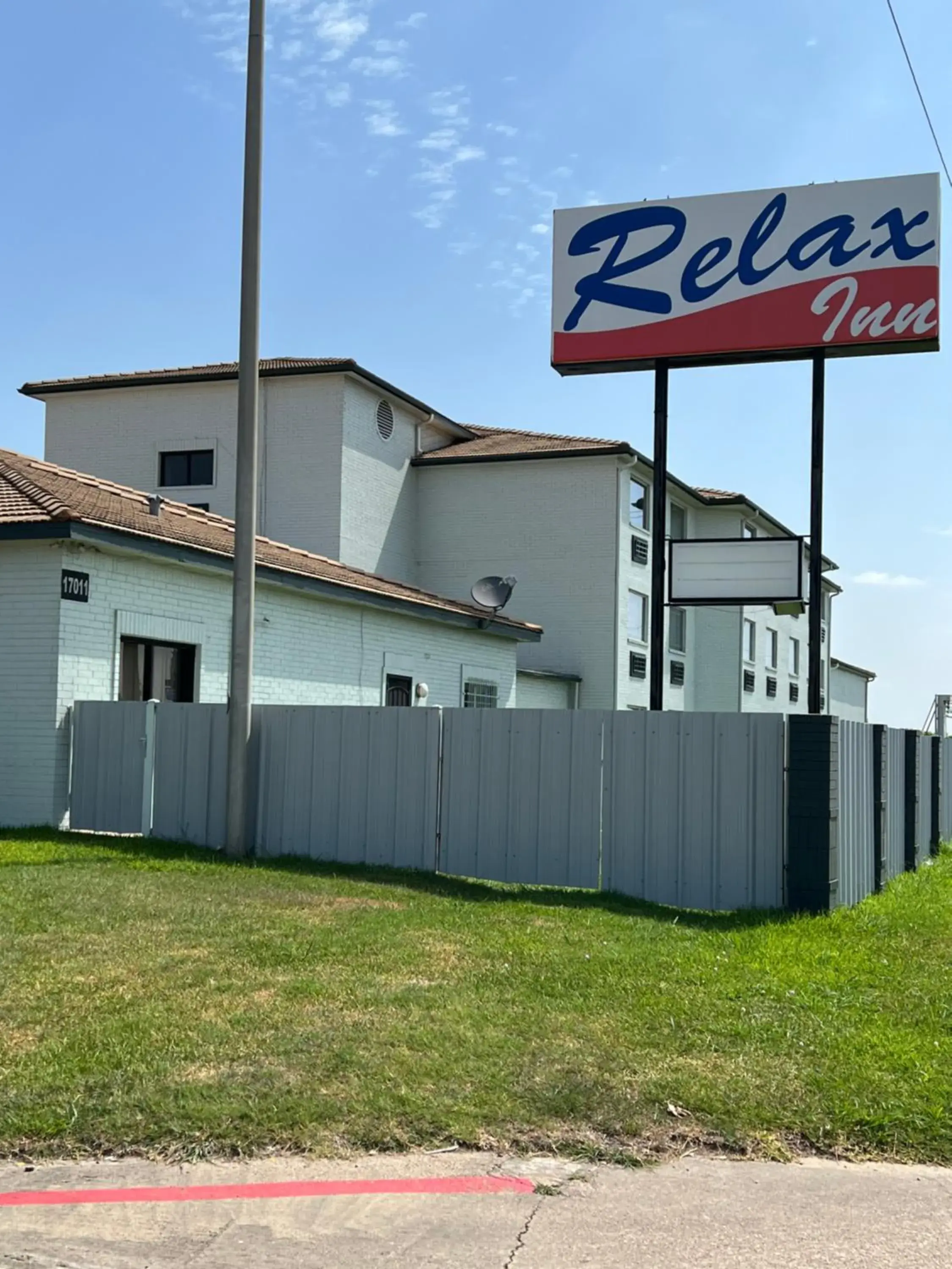 Property Building in Relax Inn Channelview