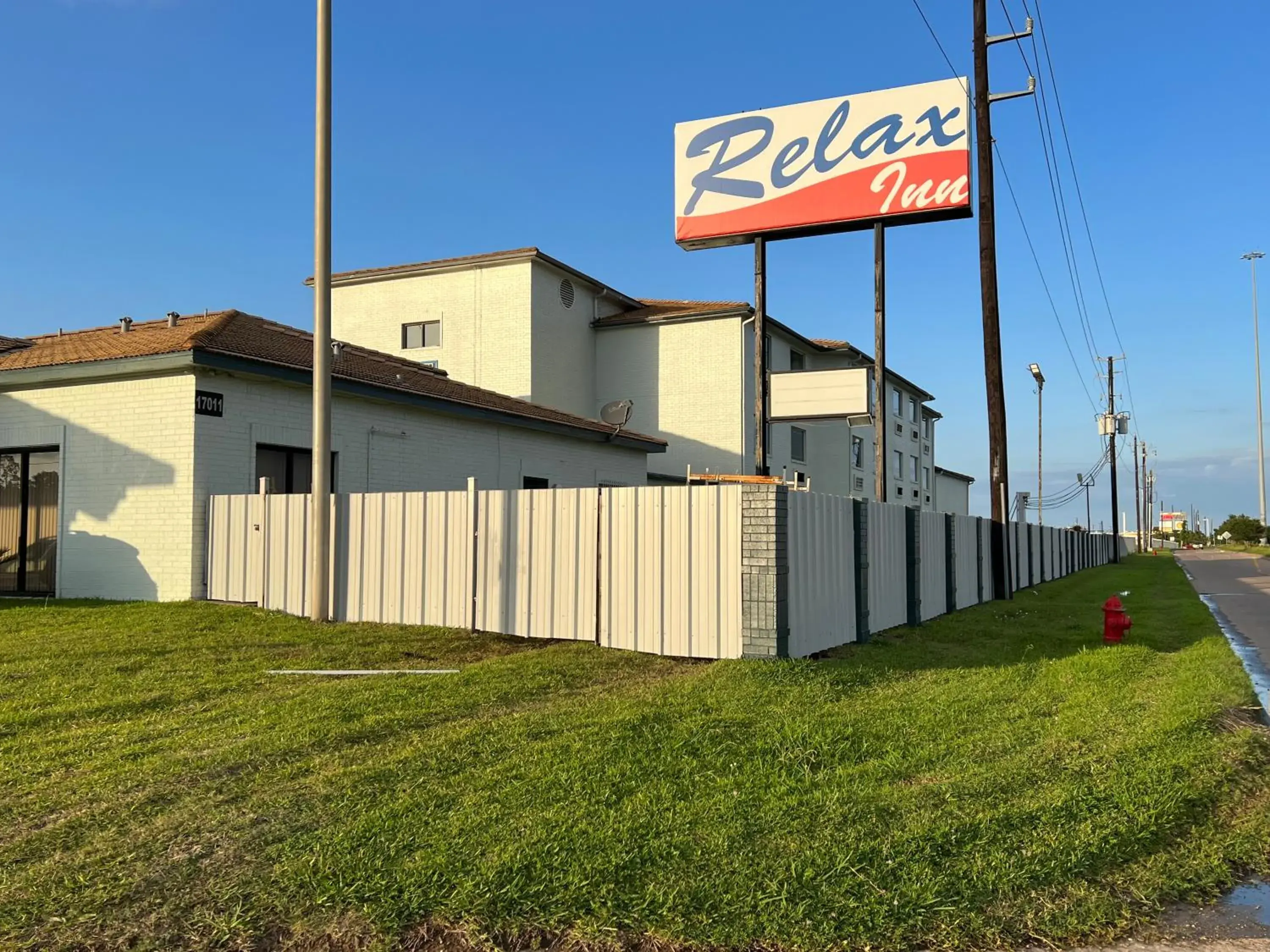 Property Building in Relax Inn Channelview