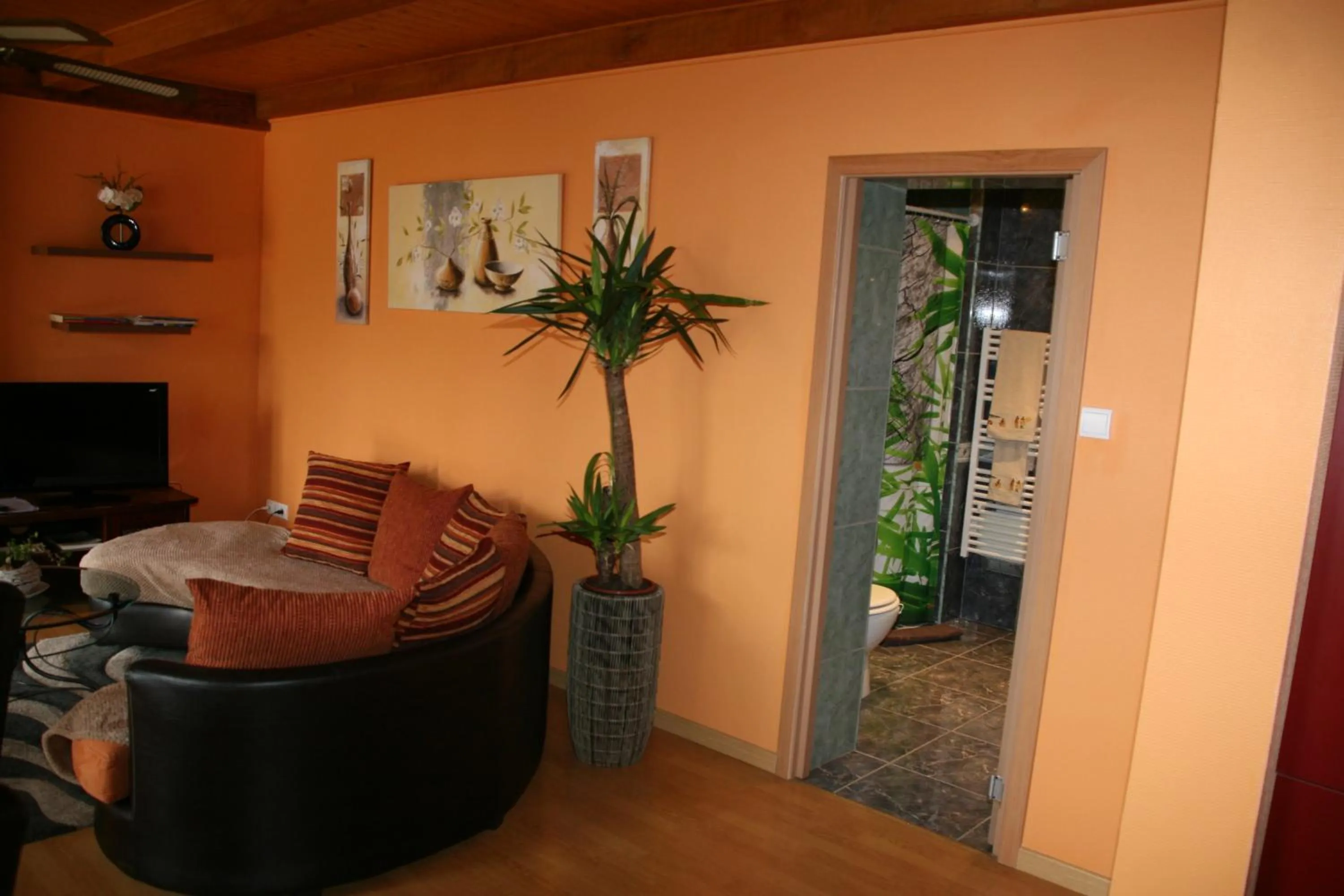 Property building in Chambres d'hôtes & Gîtes La Paysanne