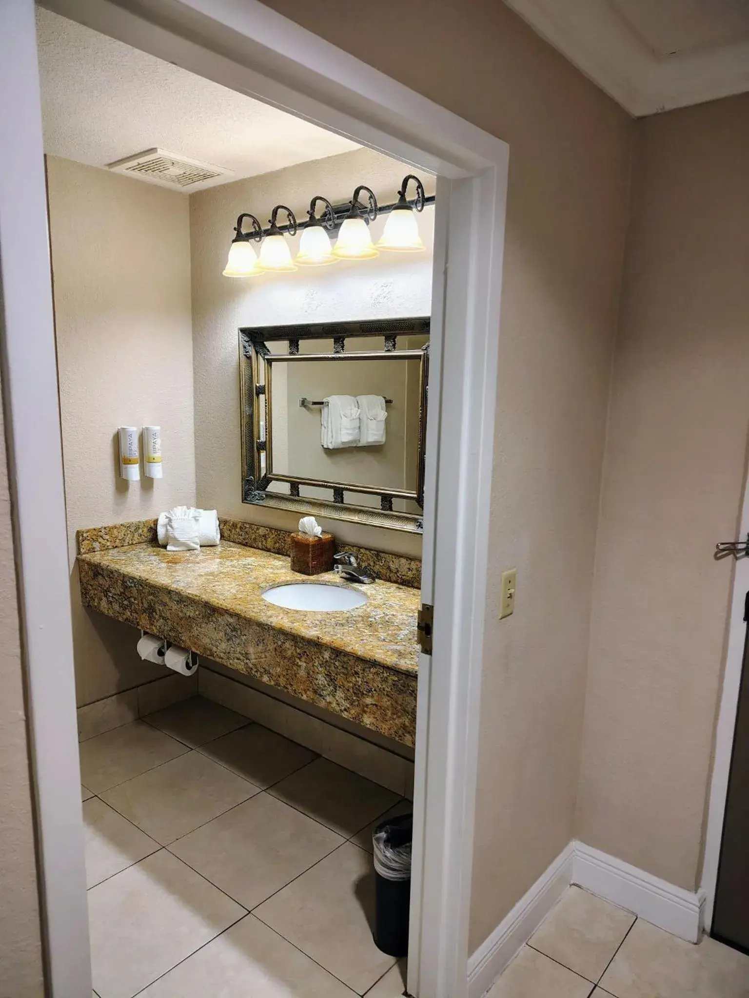 Standard Double Room in Amelia Hotel at the Beach Standard Double Room in Amelia Hotel at the Beach