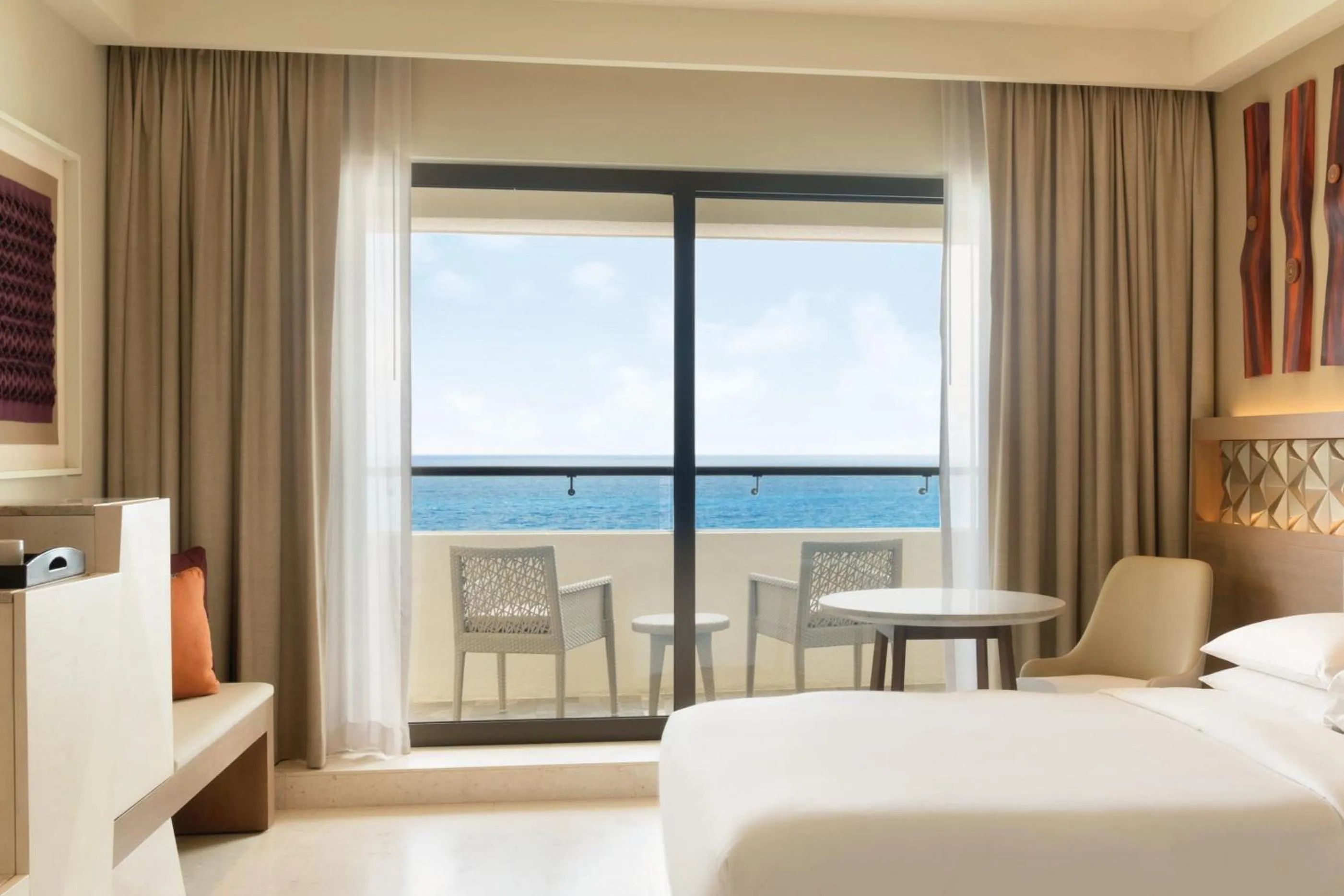 View (from property/room), Bed in Hyatt Ziva Cancun All-Inclusive
