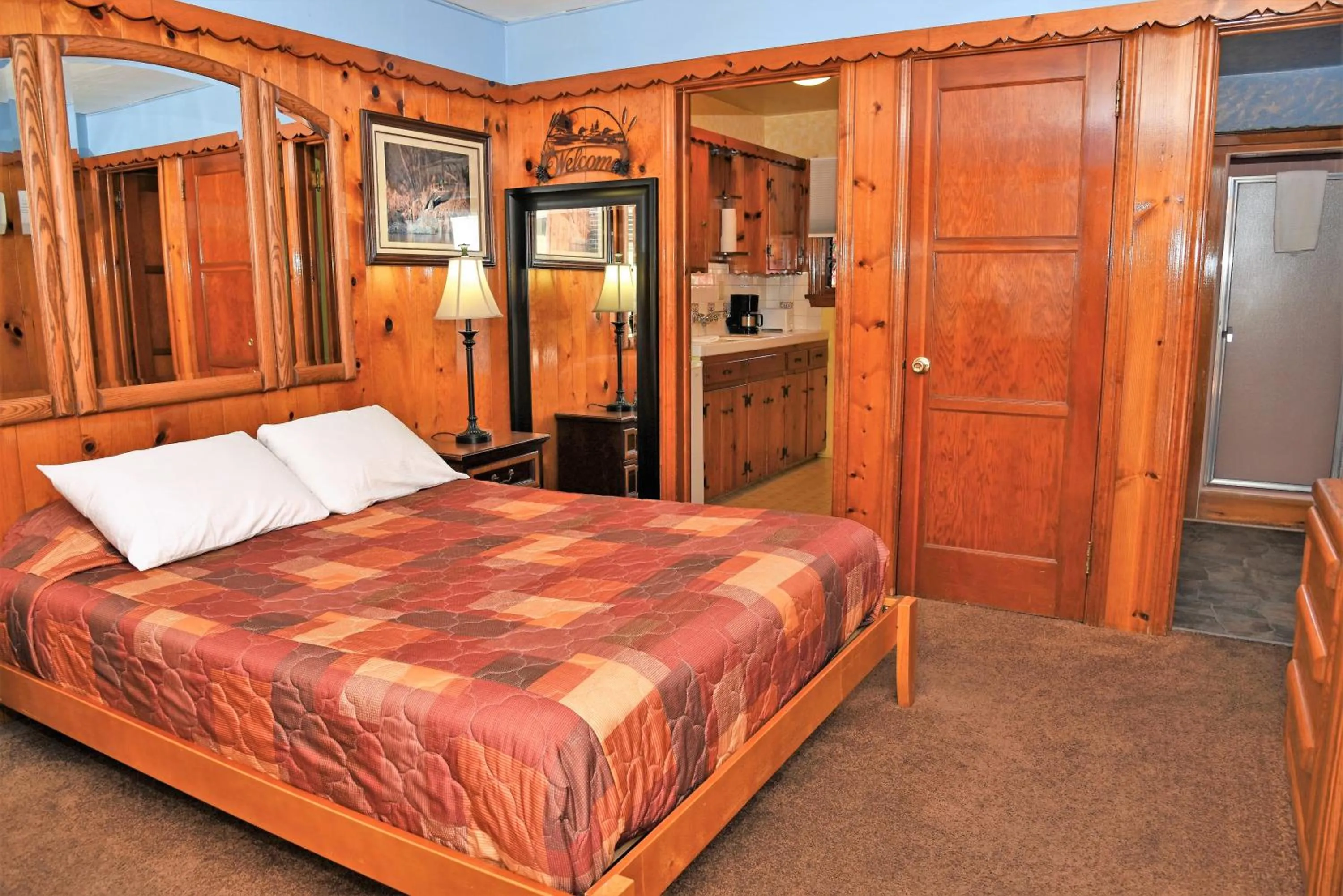 Bed in The Kern Lodge