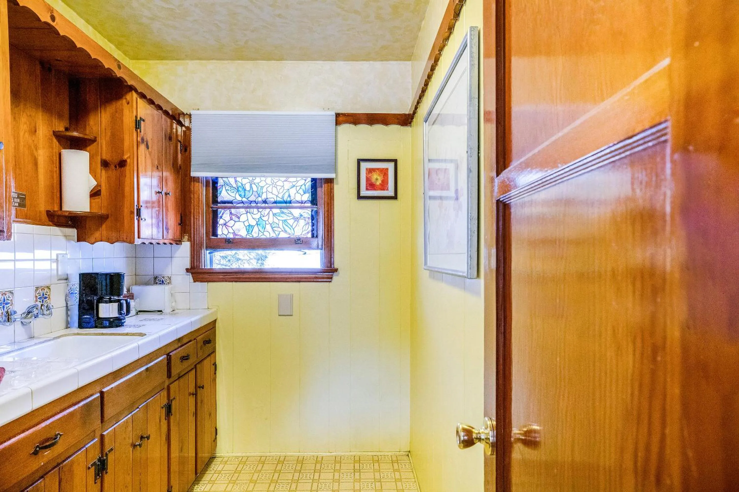 Kitchen or kitchenette in The Kern Lodge