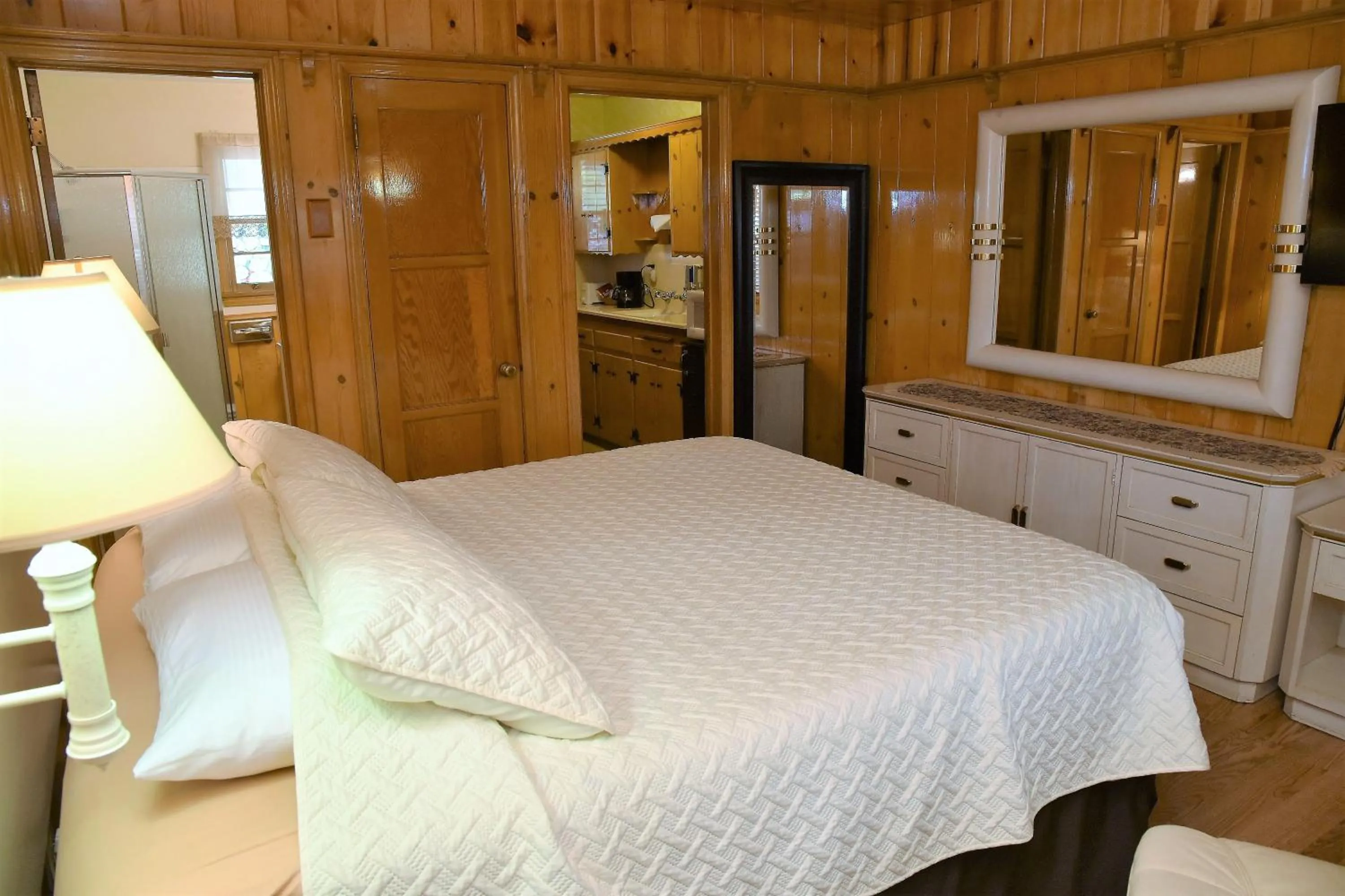 Bed in The Kern Lodge