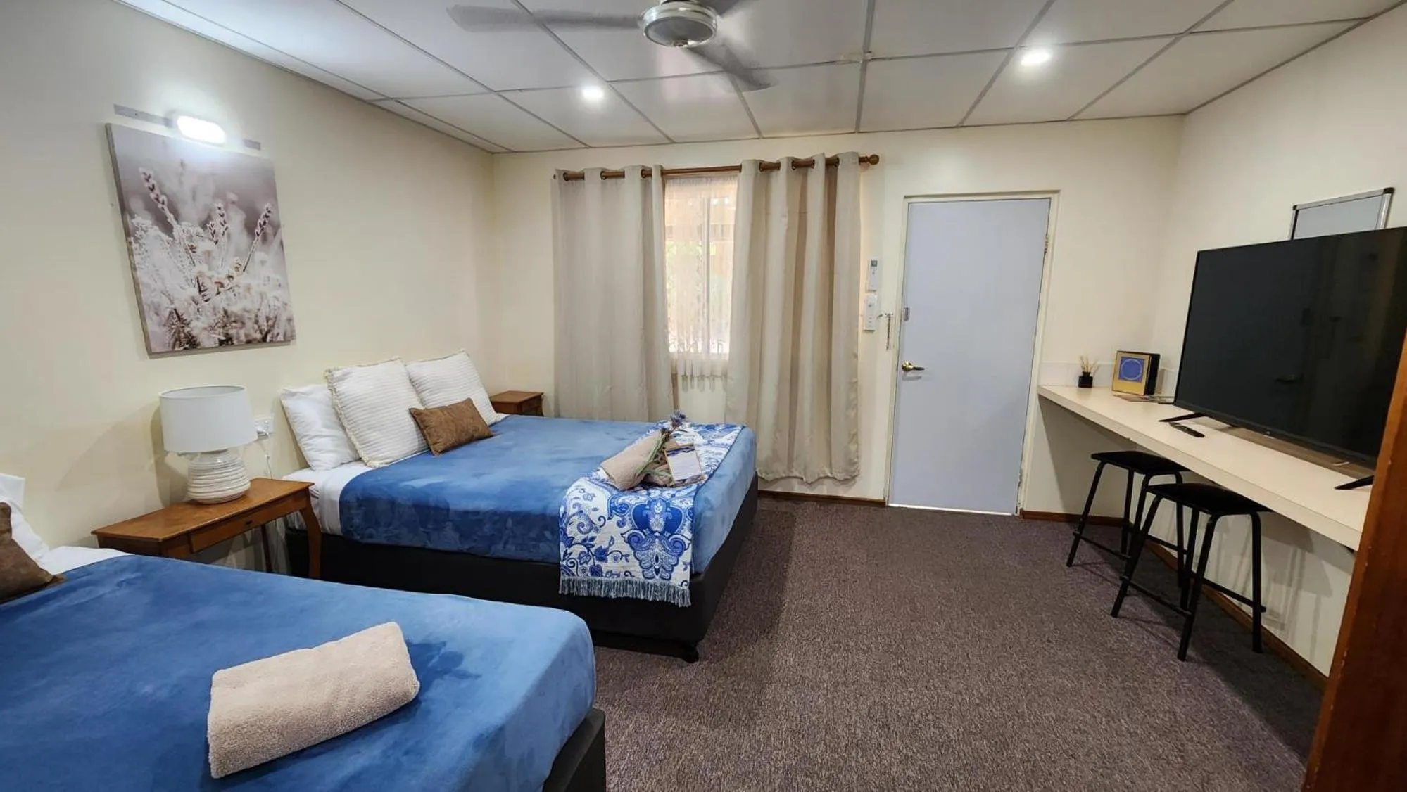 Bed in Gold City Motel