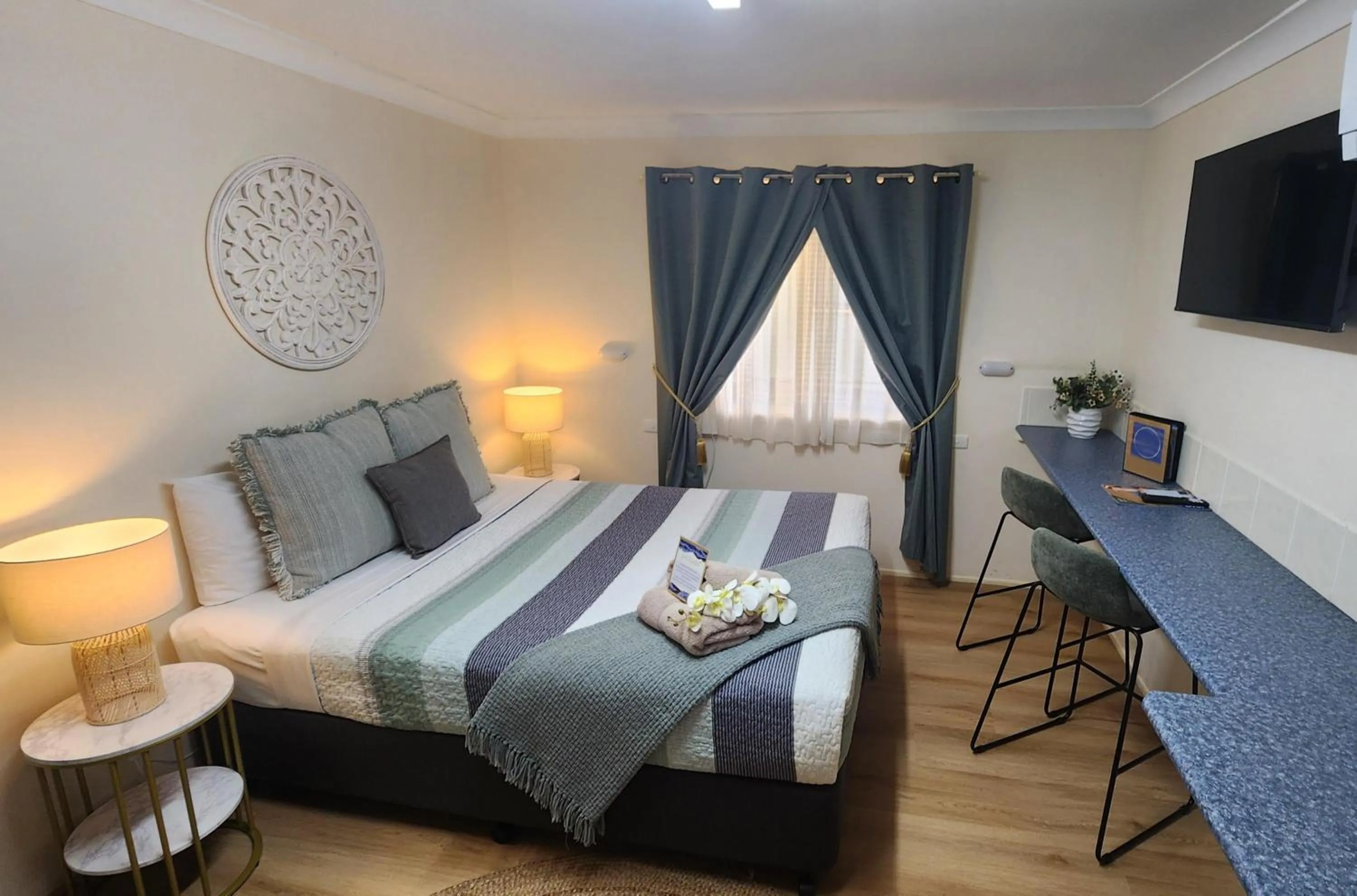 Bed in Gold City Motel