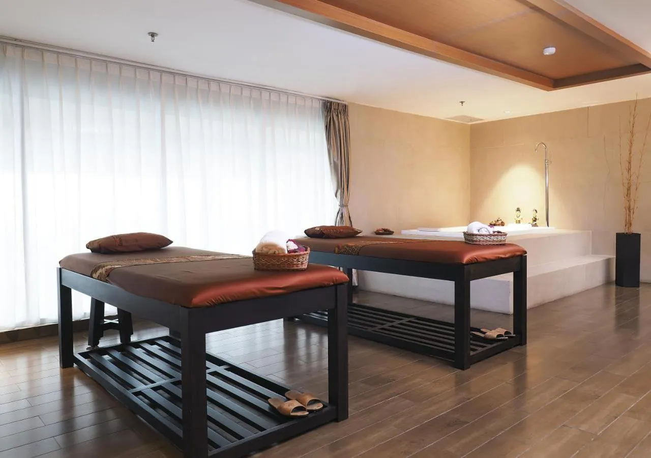 Massage in Grand Mercure Solo Baru