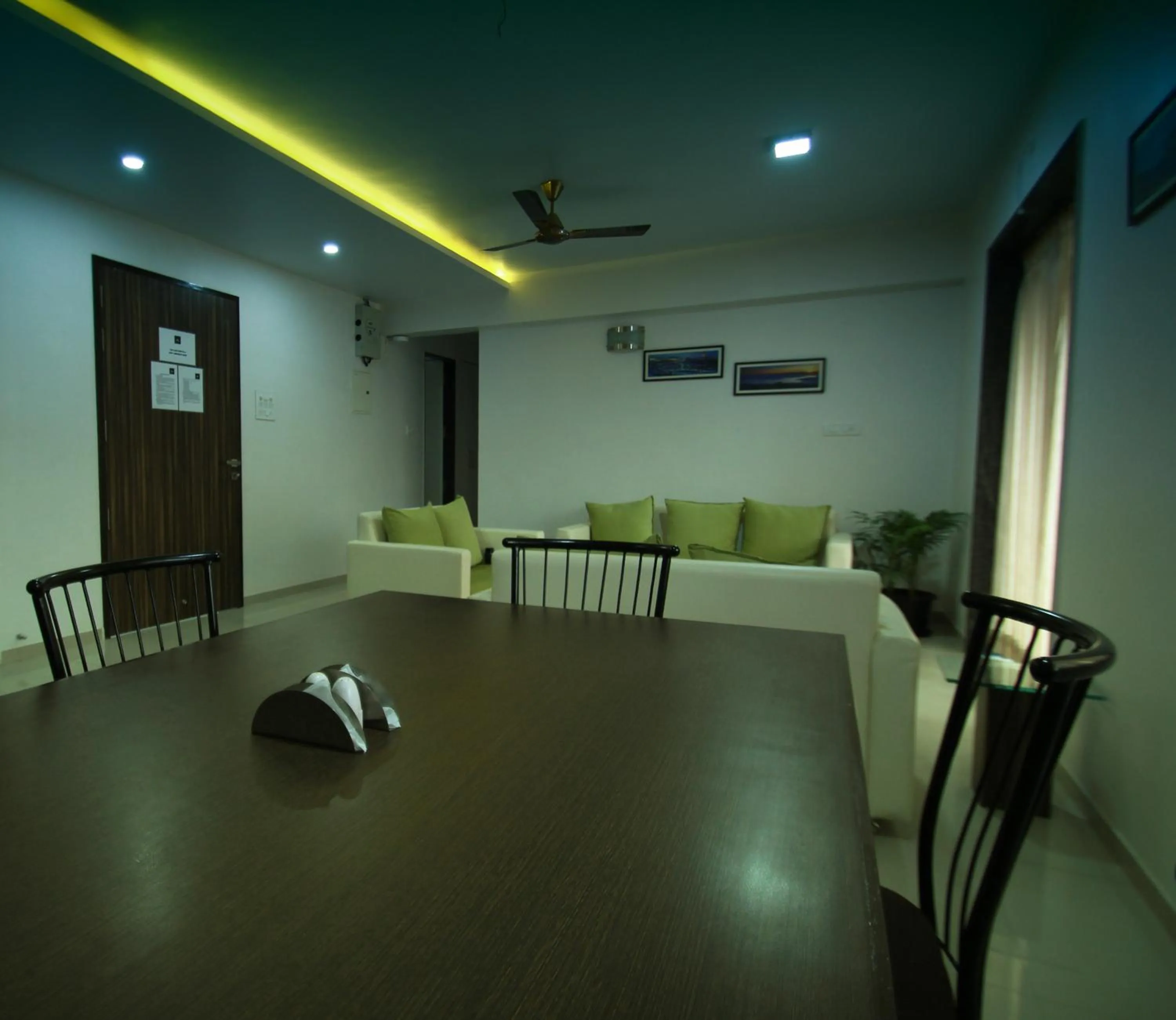Deluxe Double or Twin Room - single occupancy in Aashiyana Inn