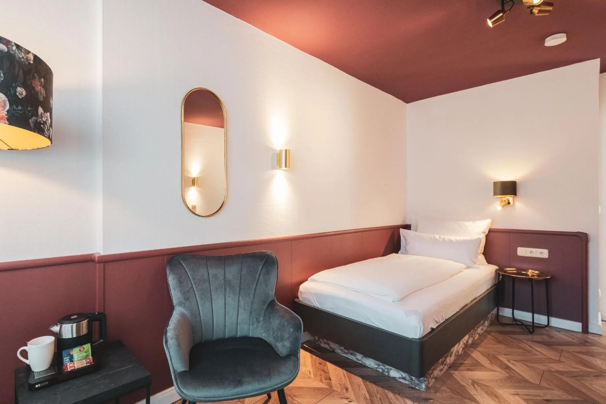 Bed in Villa Dora Petit Hôtel