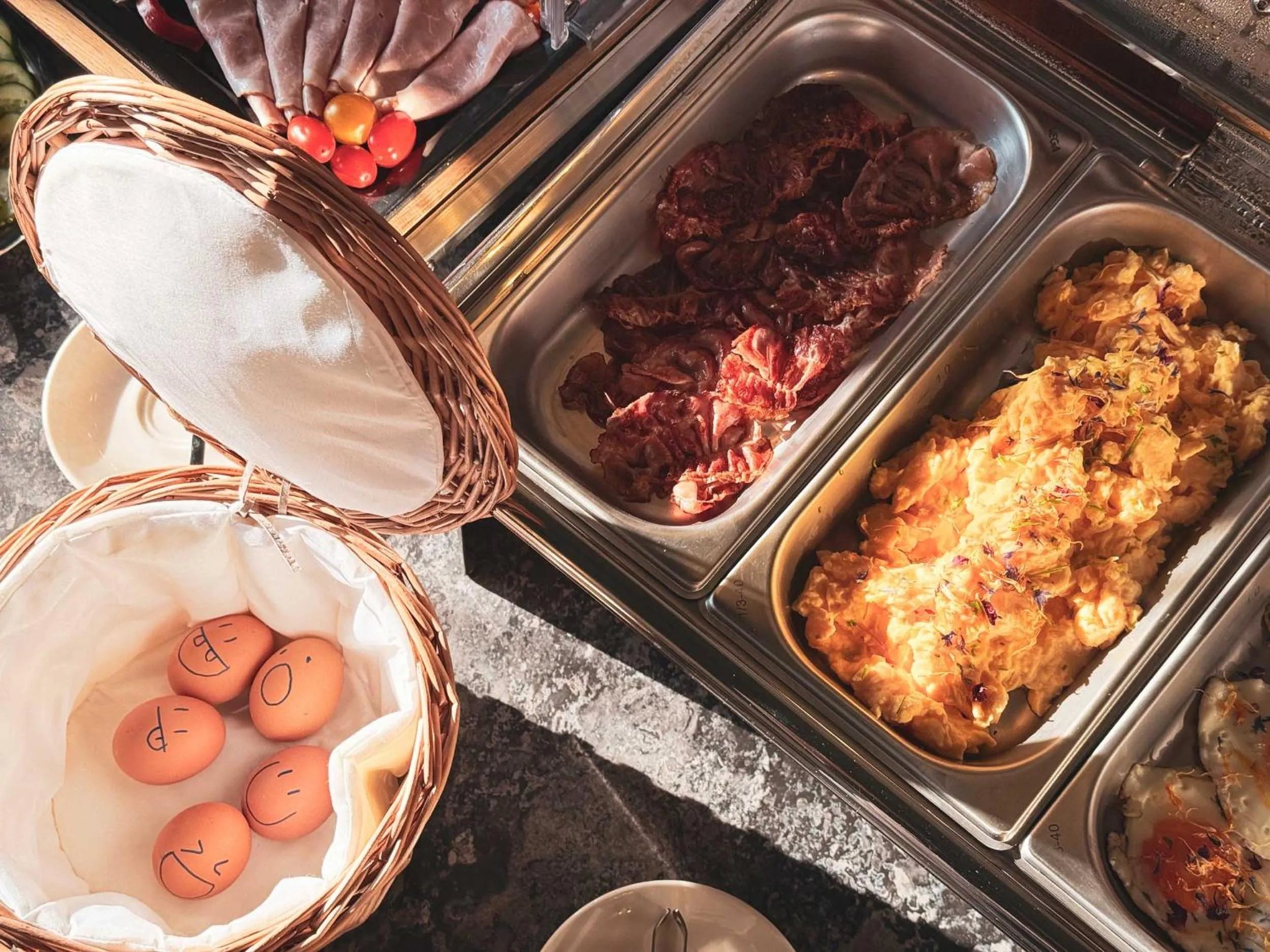 Buffet breakfast in Villa Dora Petit Hôtel