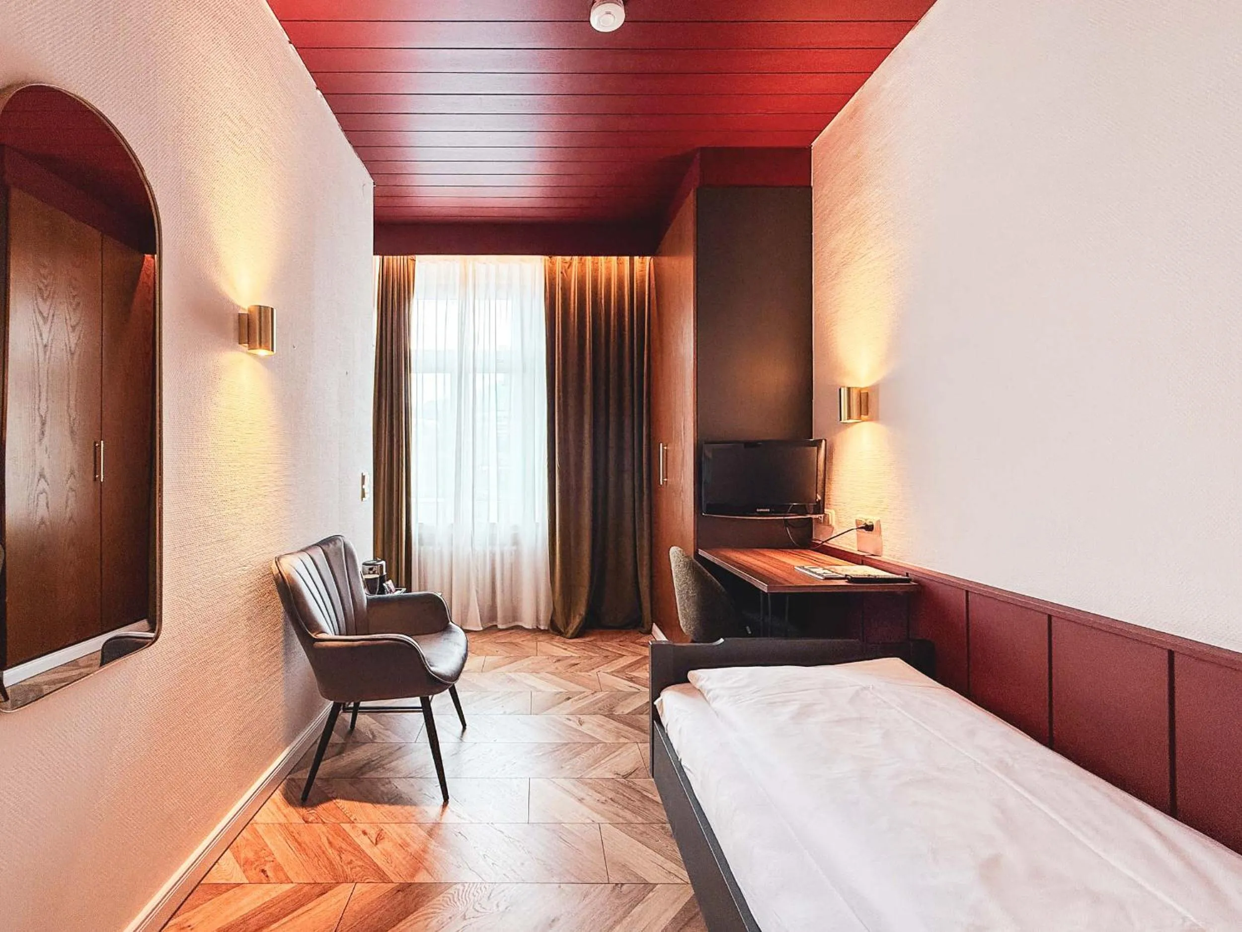 Photo of the whole room, Bed in Villa Dora Petit Hôtel
