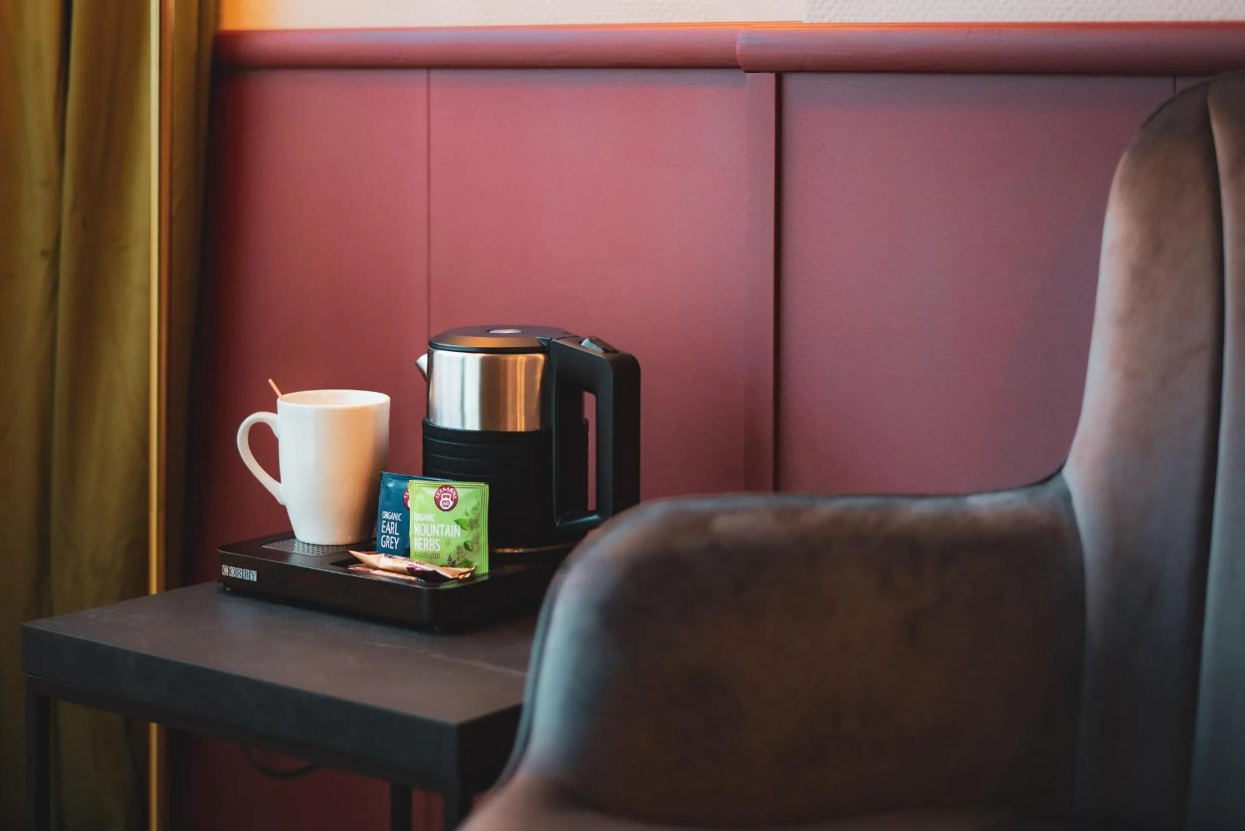 Coffee/tea facilities in Villa Dora Petit Hôtel