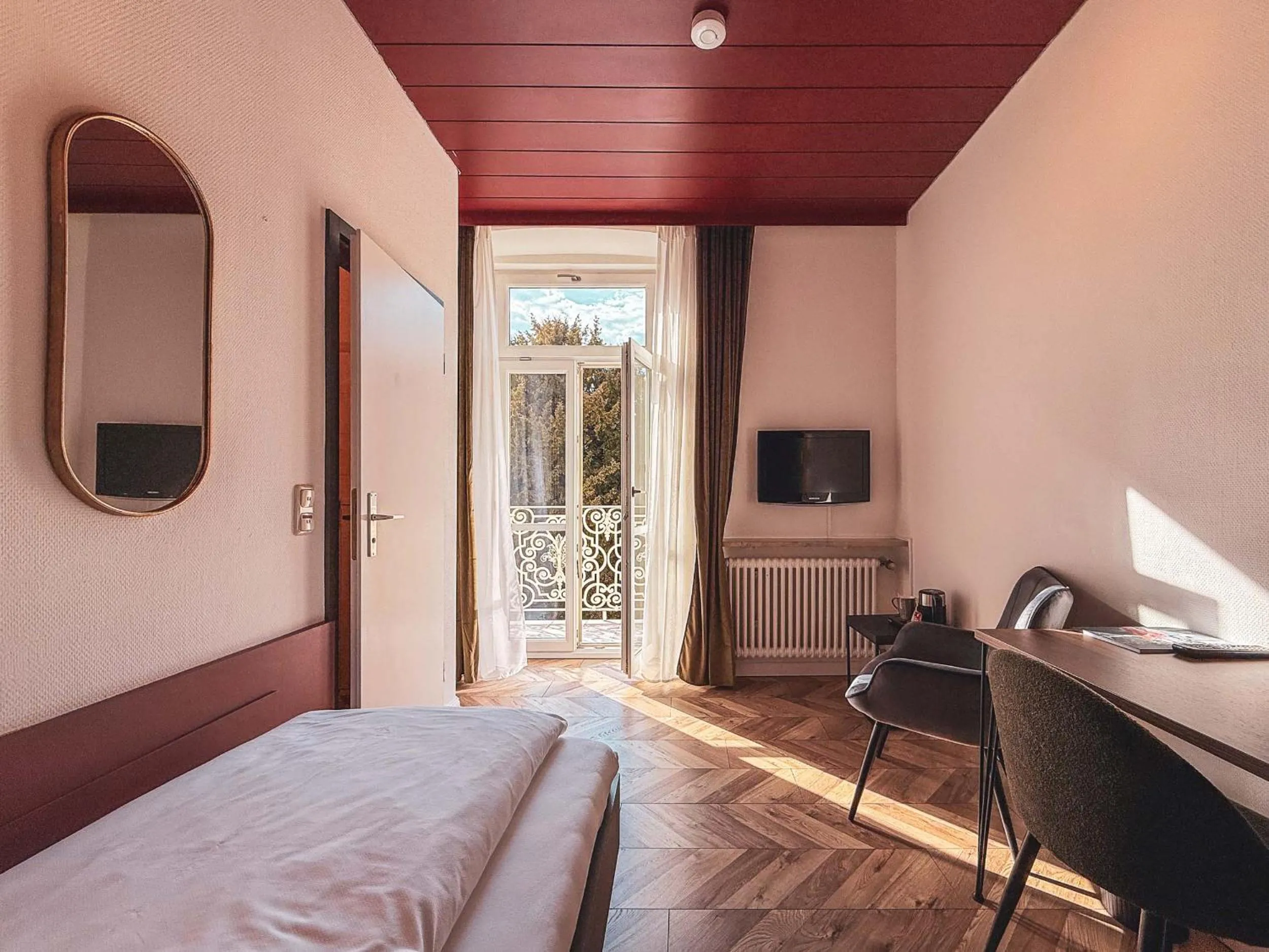 Bed in Villa Dora Petit Hôtel