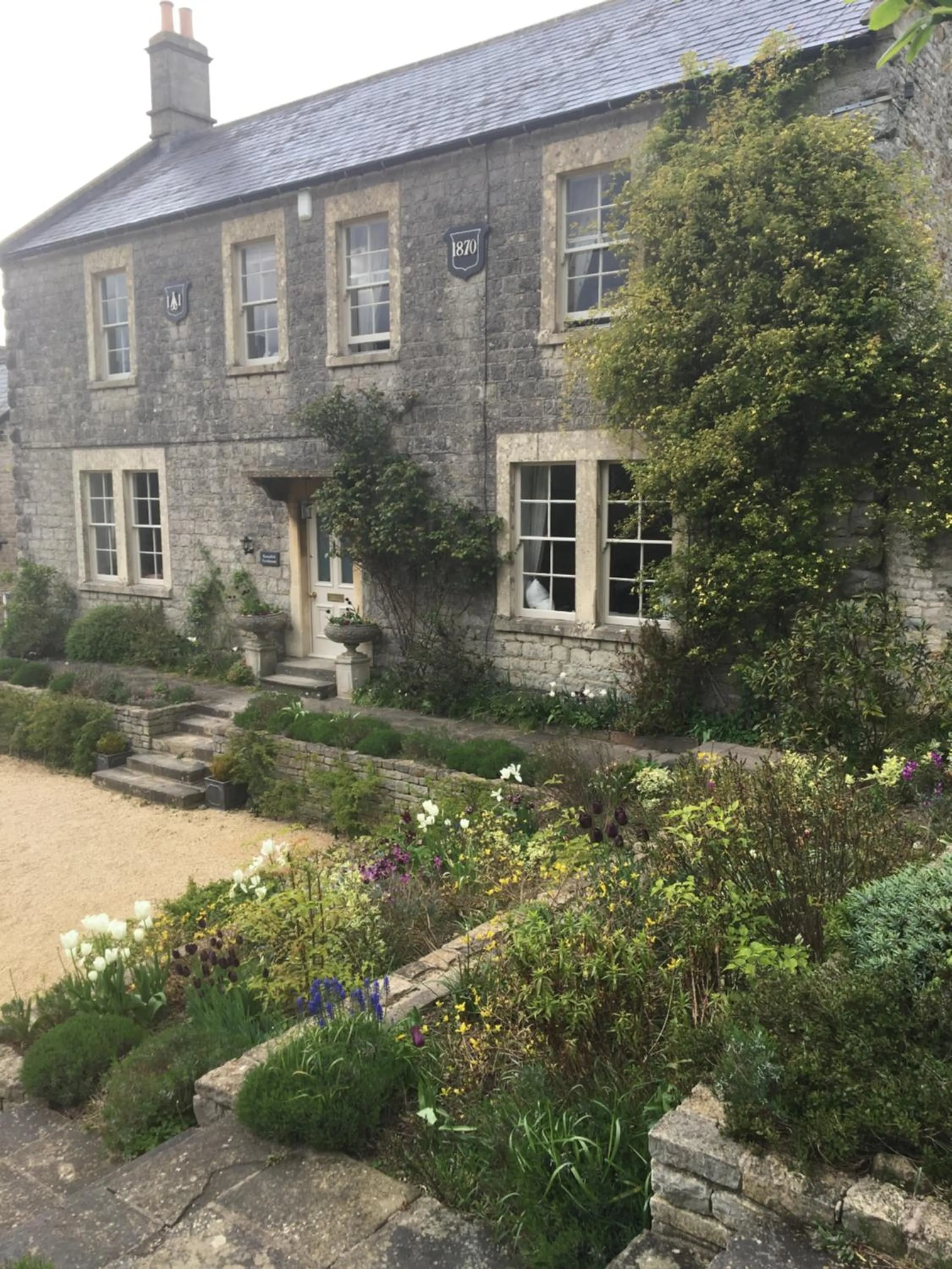 Facade/entrance in Roundhill Farmhouse