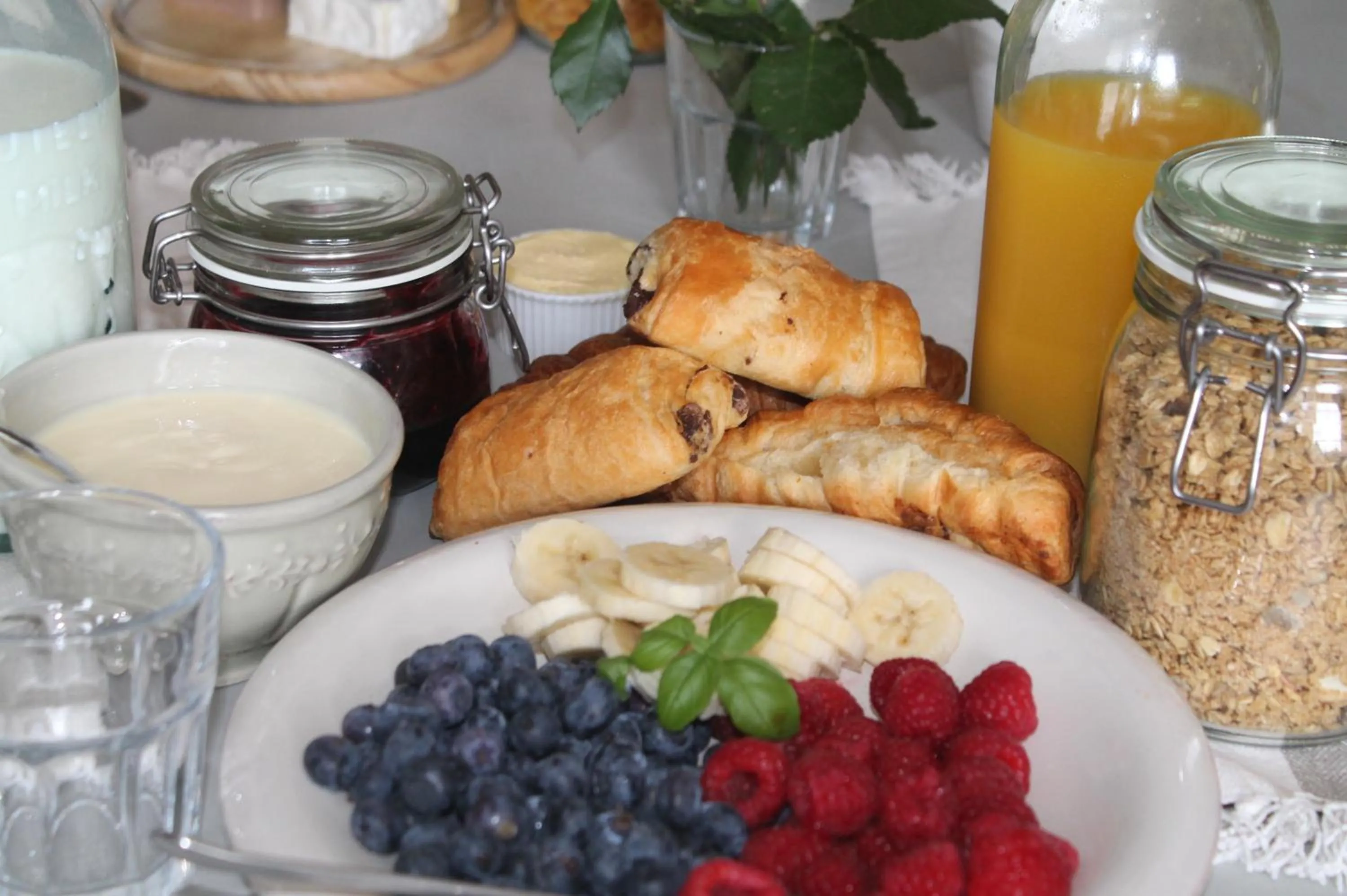 Food in Roundhill Farmhouse