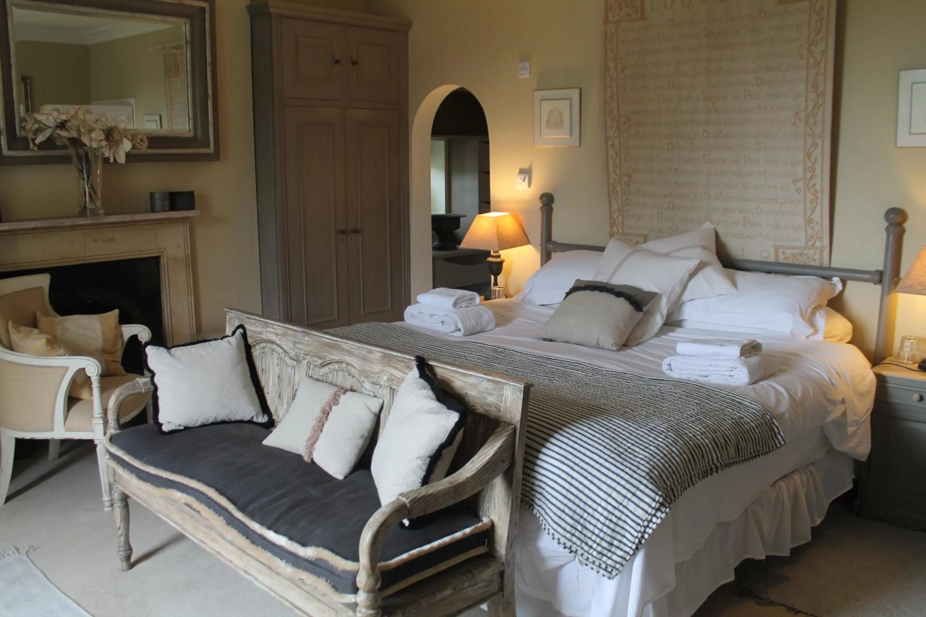Bed in Roundhill Farmhouse
