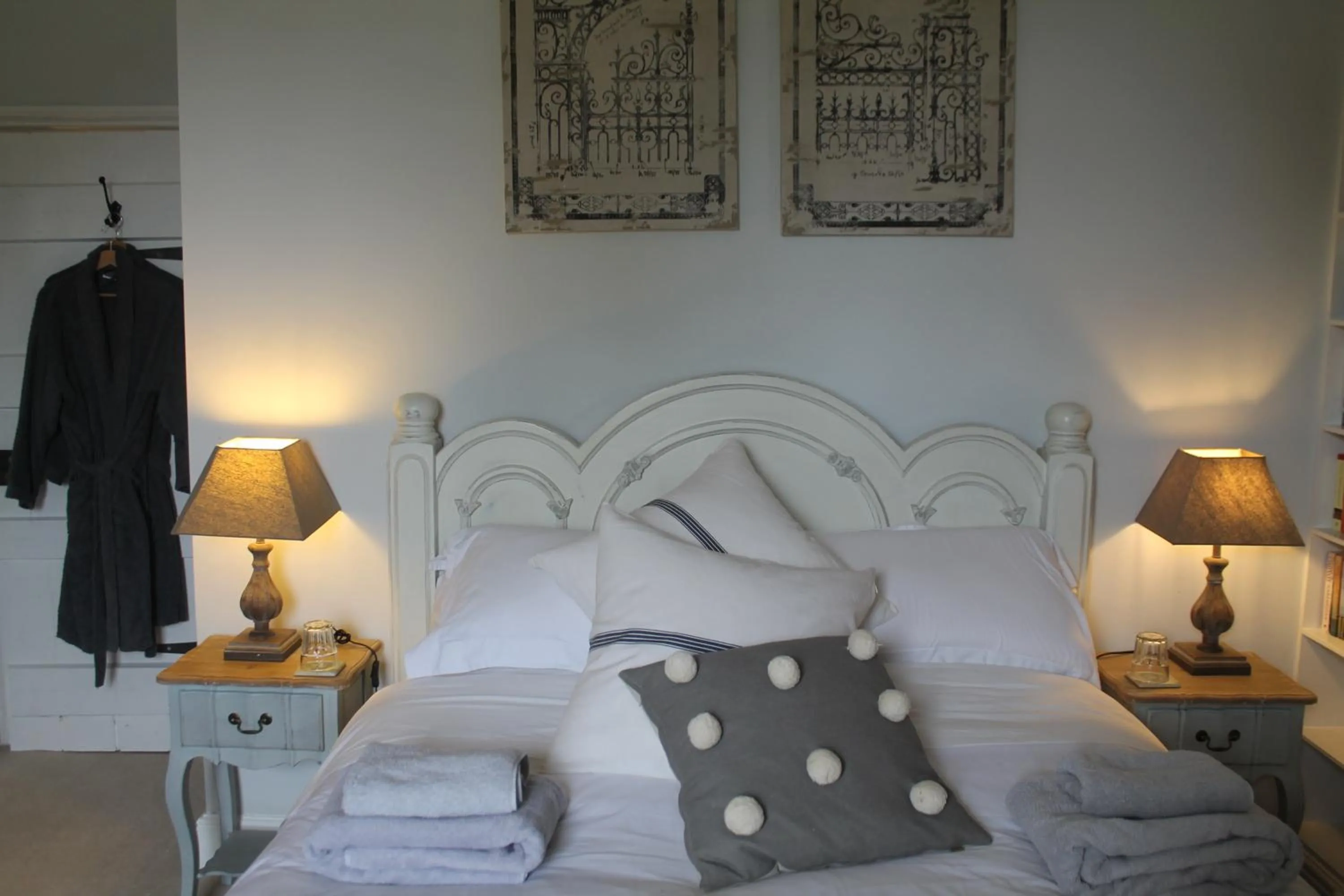 Bed in Roundhill Farmhouse