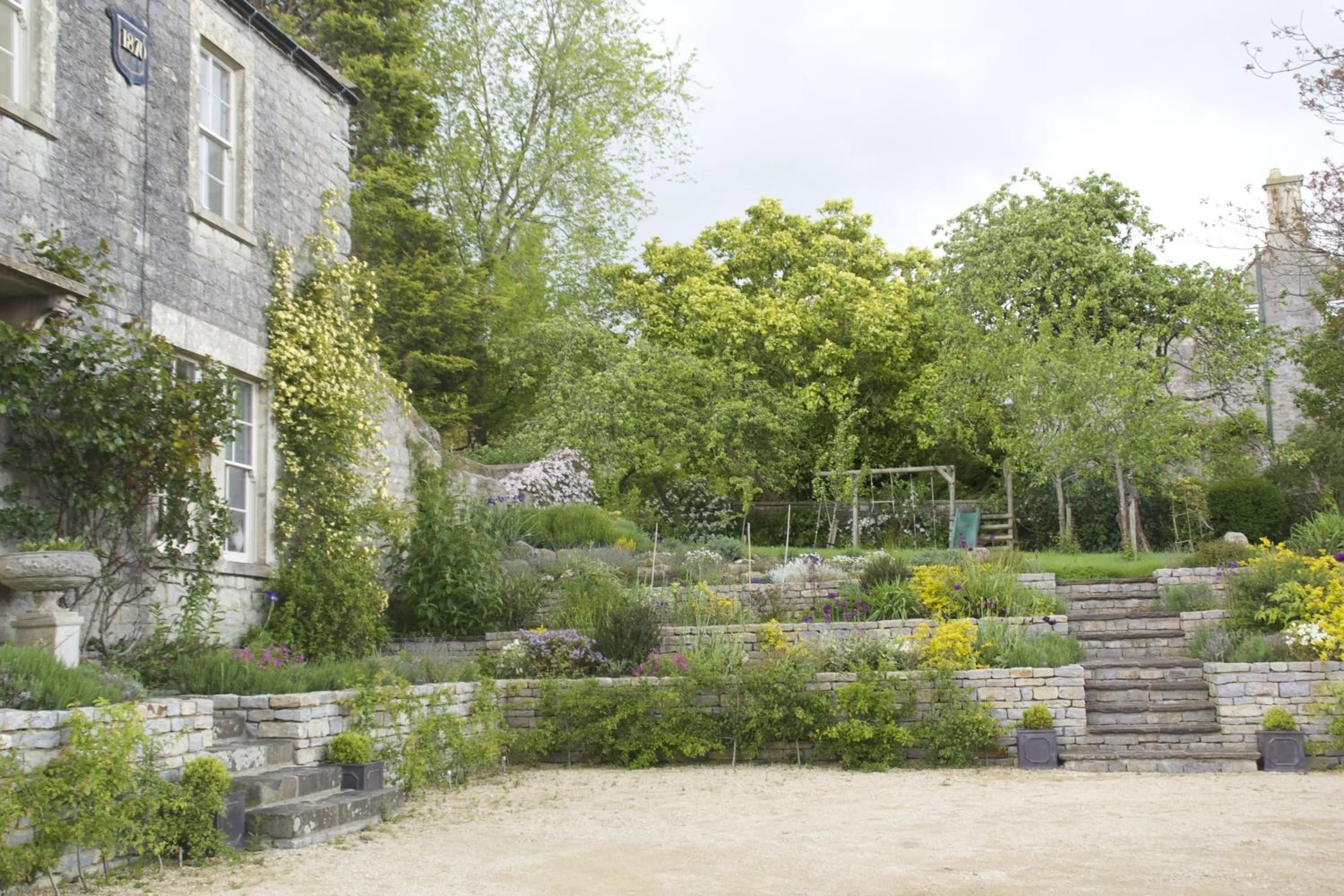 Day in Roundhill Farmhouse