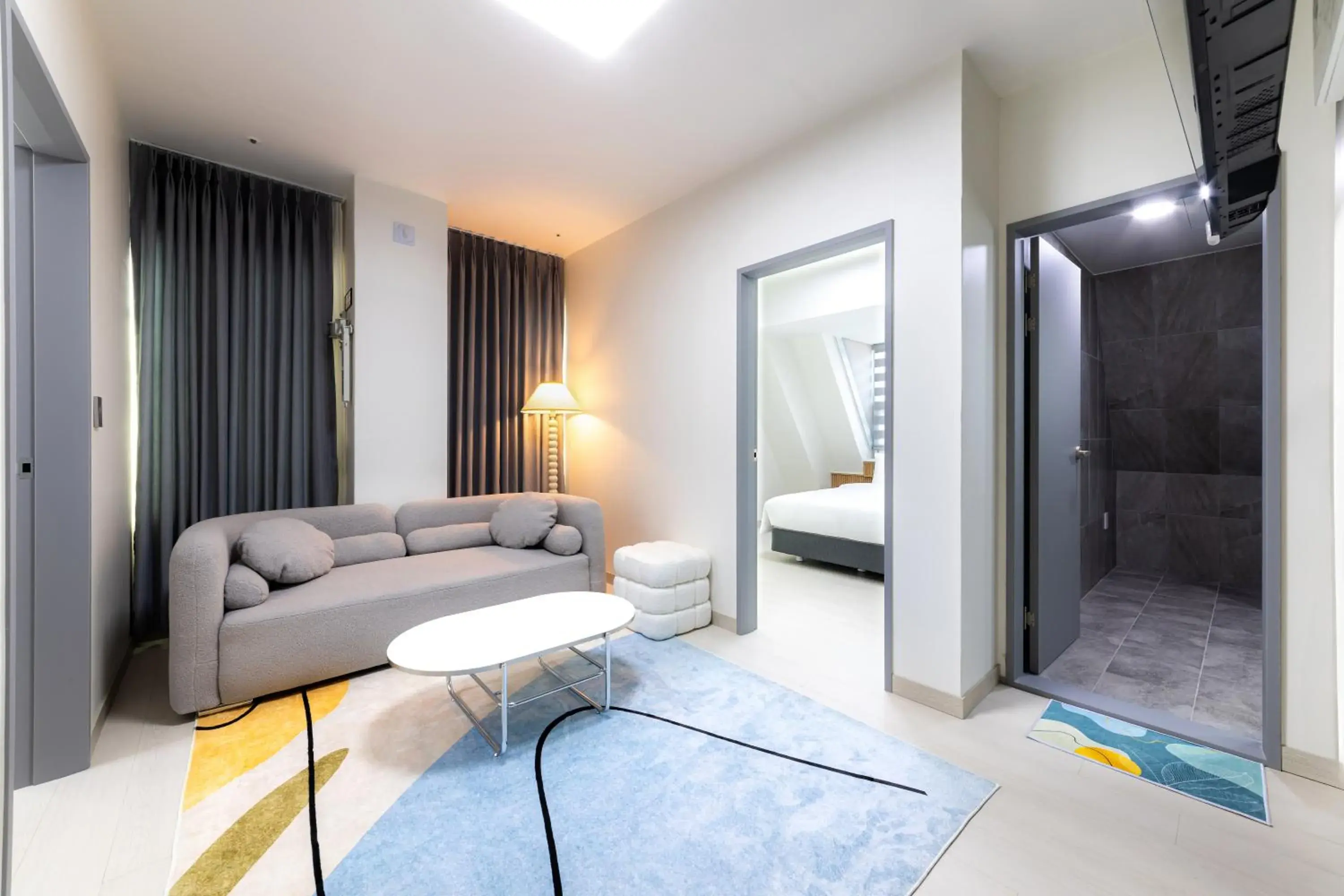 Living room, Bed in MJ Hotel Jongno Living room, Bed in MJ Hotel Jongno