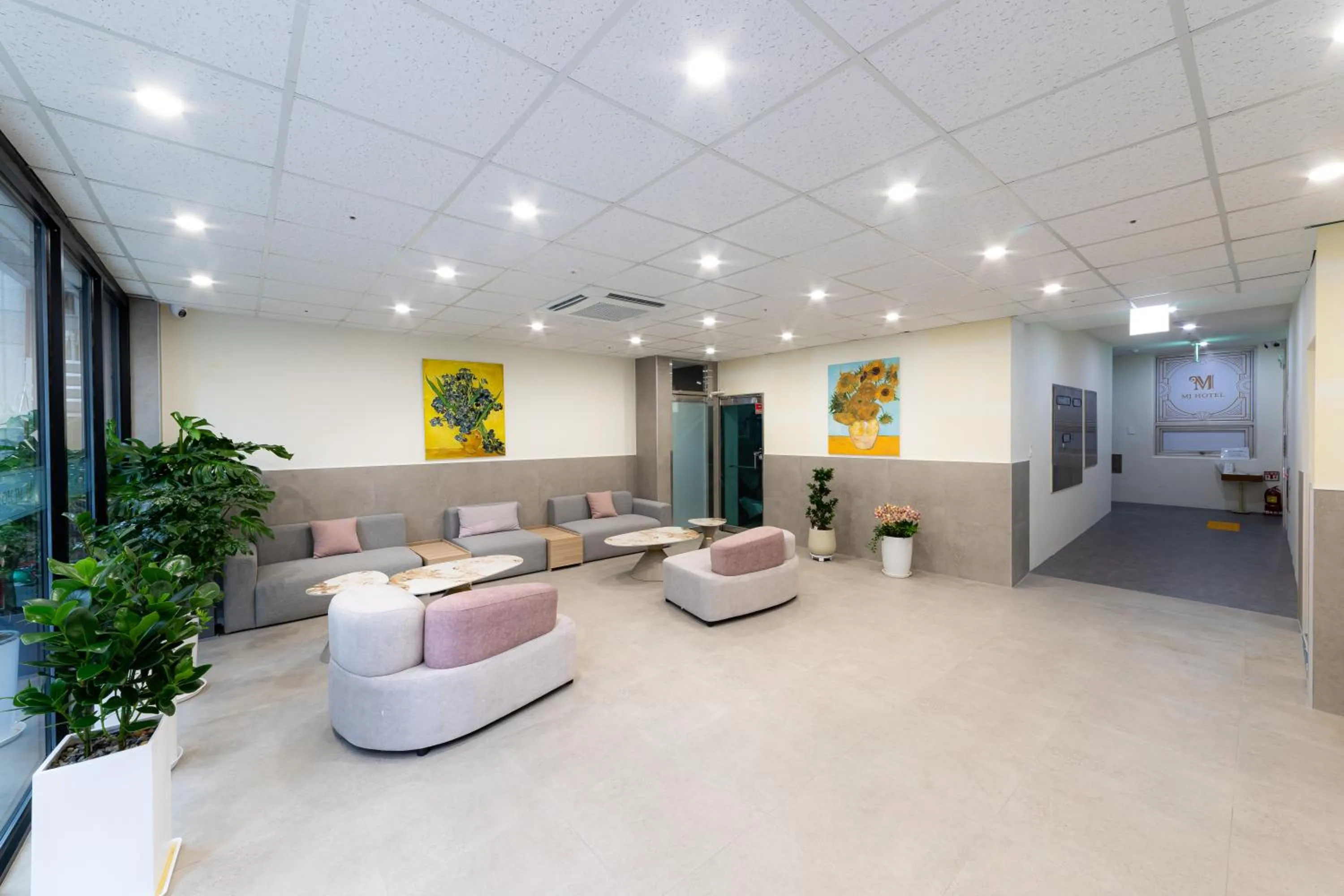 Communal lounge/ TV room in MJ Hotel Jongno