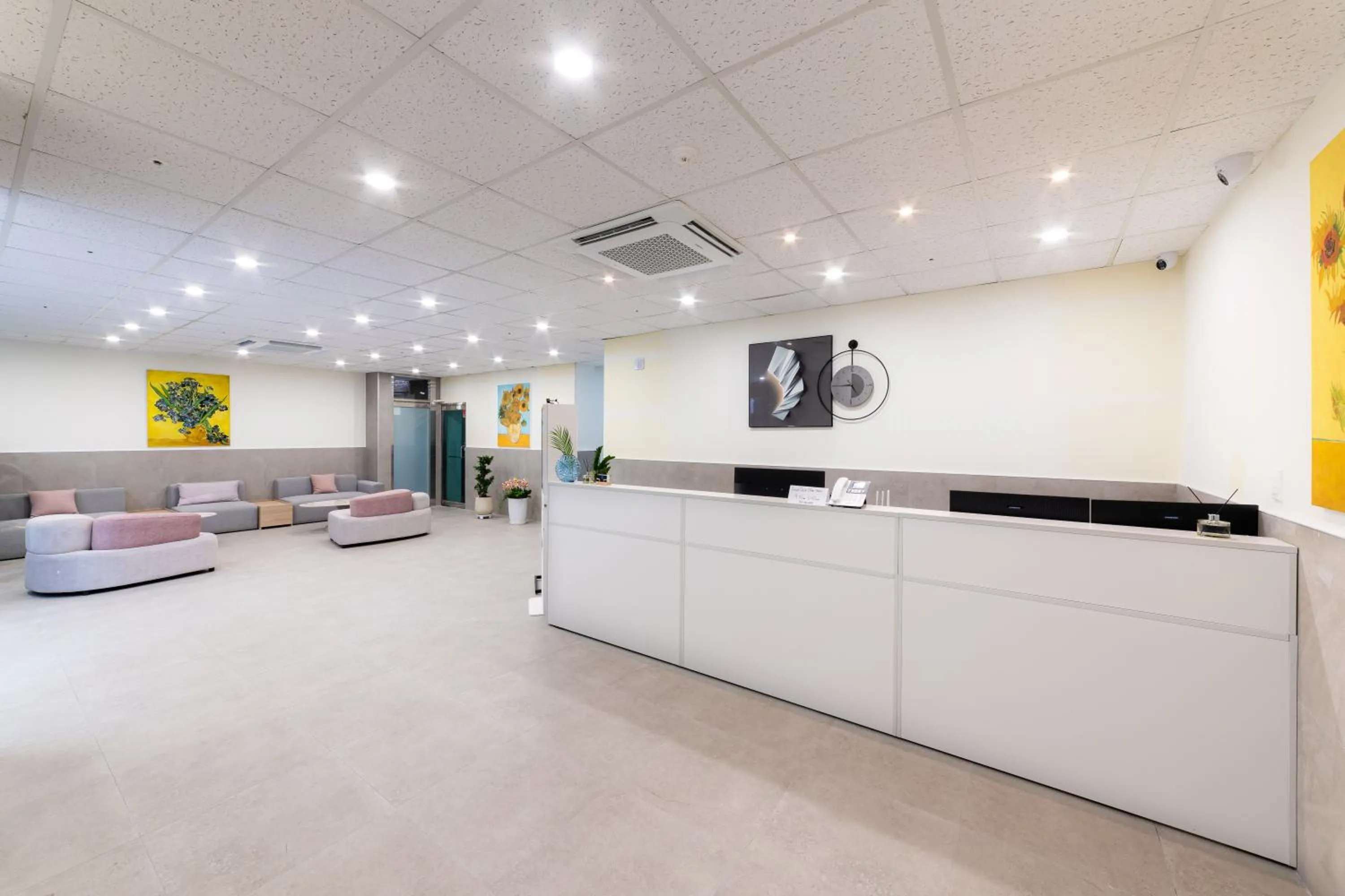 Communal lounge/ TV room in MJ Hotel Jongno