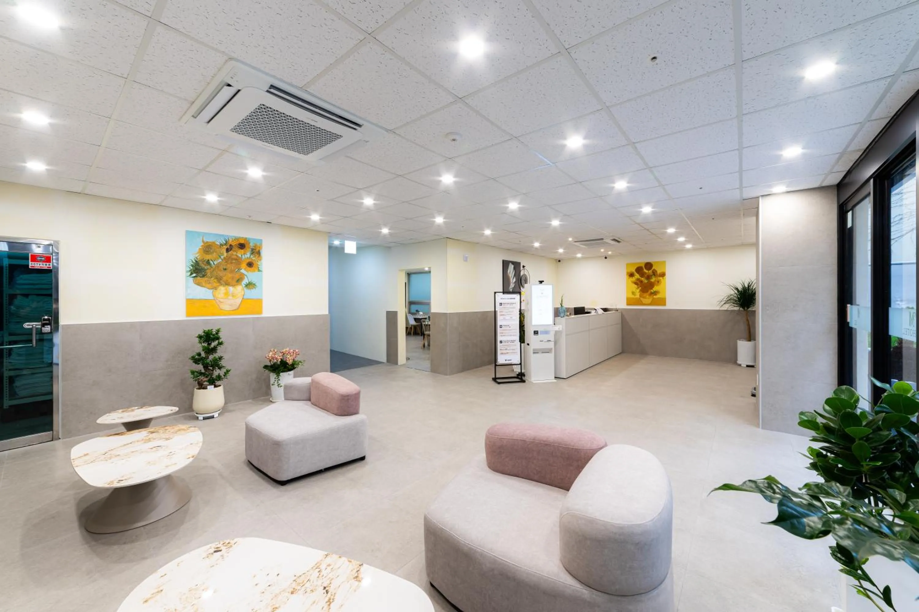 Communal lounge/ TV room in MJ Hotel Jongno