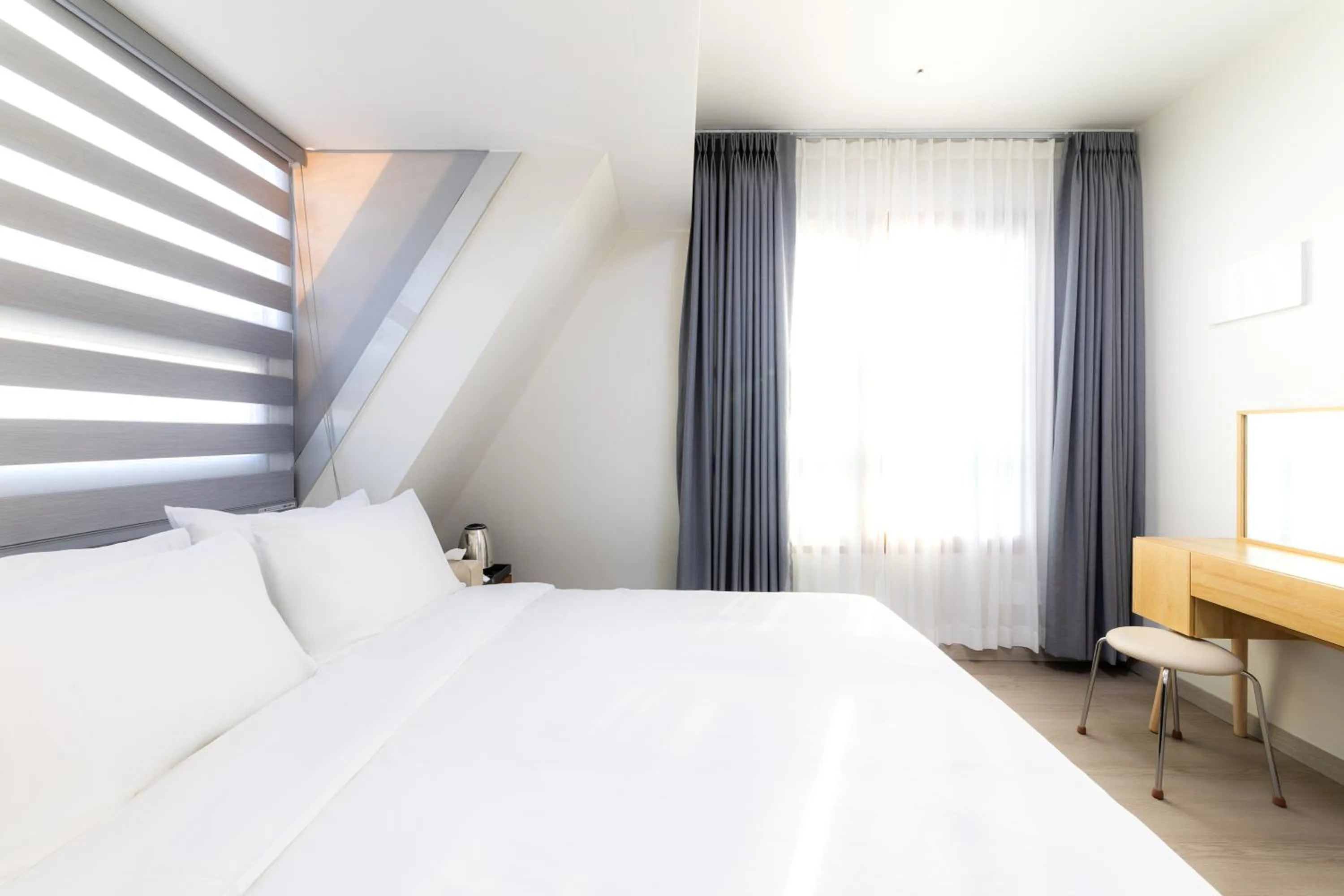 Bedroom, Bed in MJ Hotel Jongno