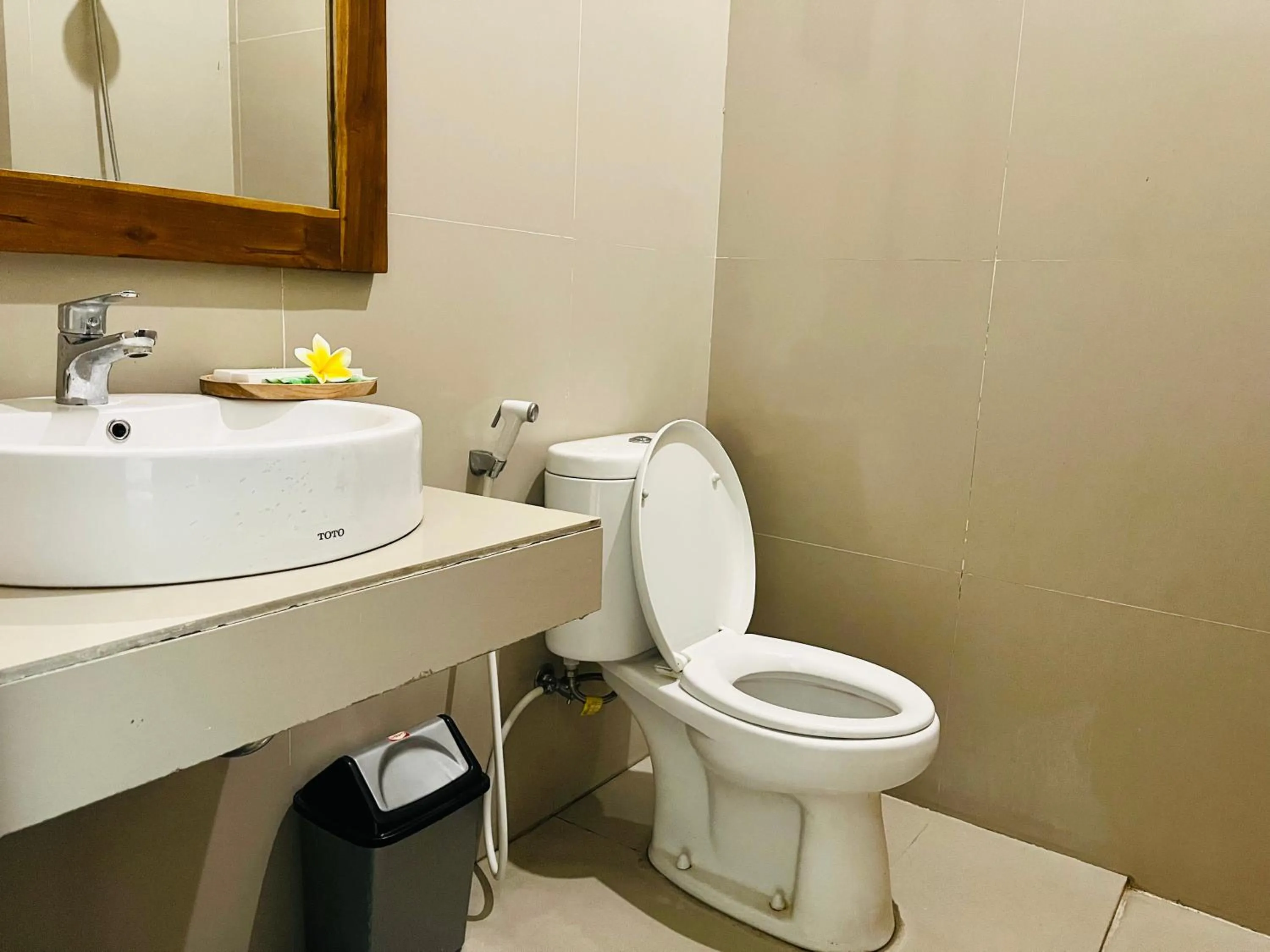 Toilet in Tebesaya Homestay Ubud