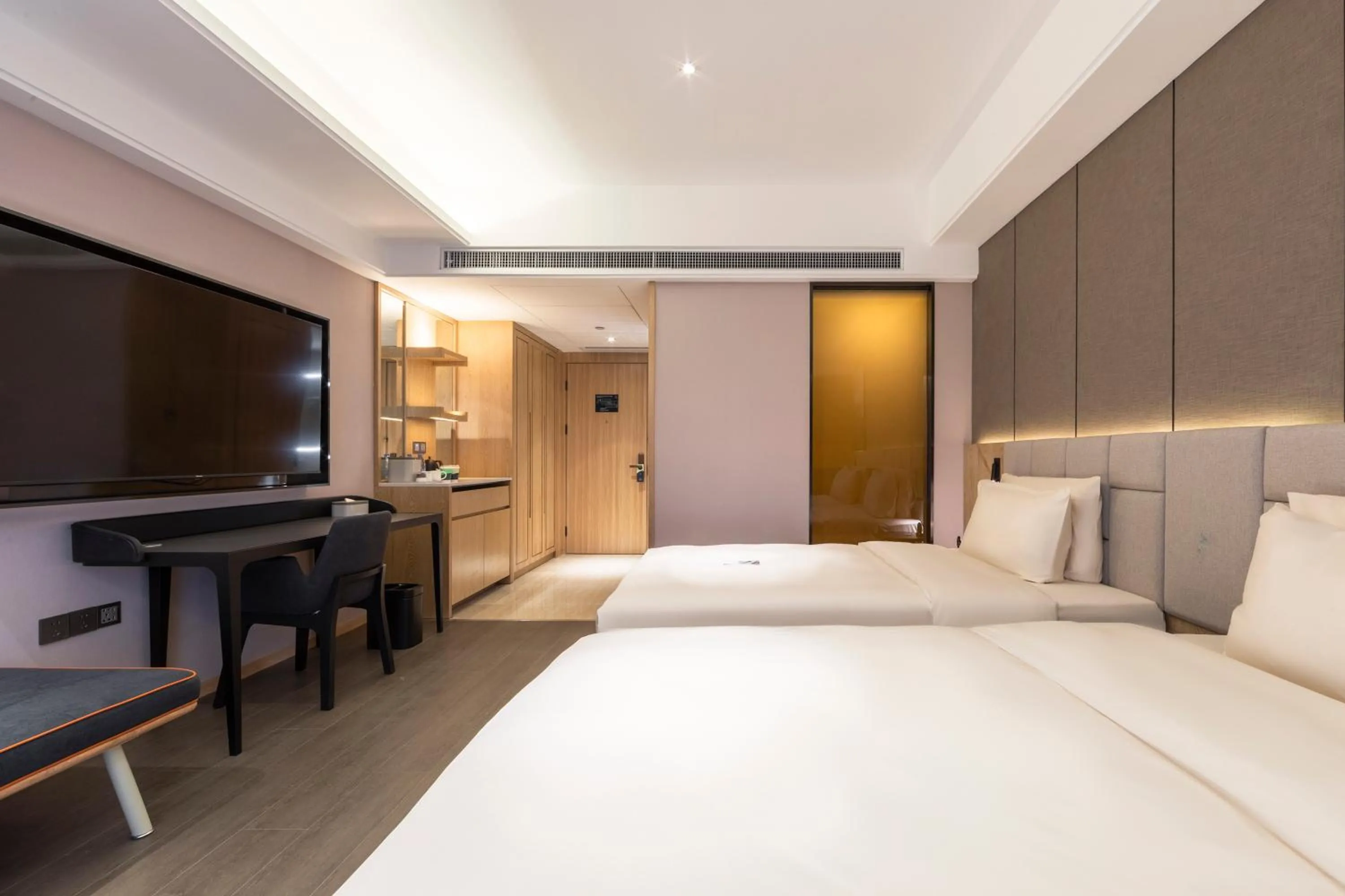 Atour Hotel Zhengzhou East Railway Station Provincial Government