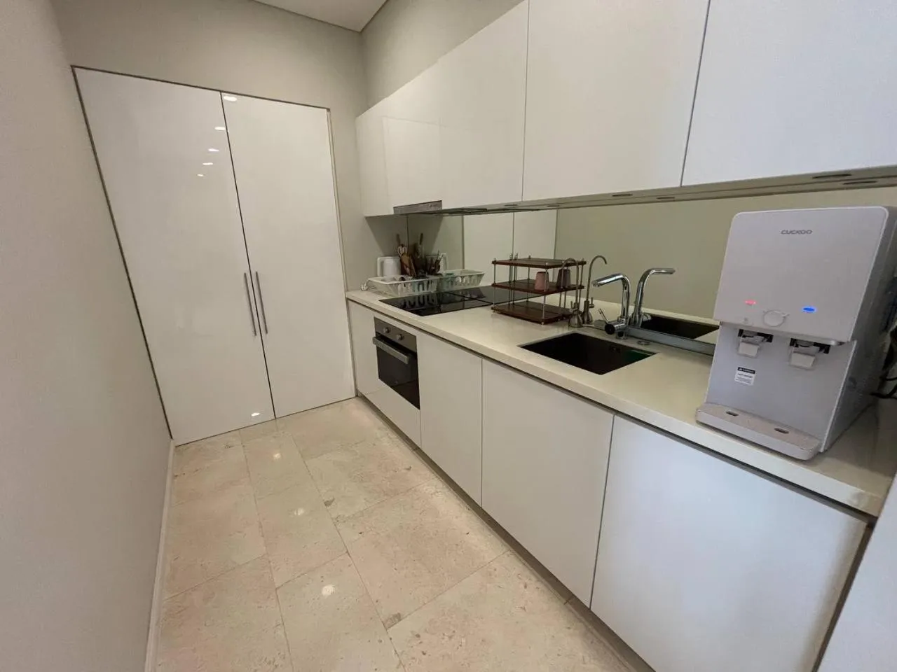 Sky Suites KLCC by Easy Nap