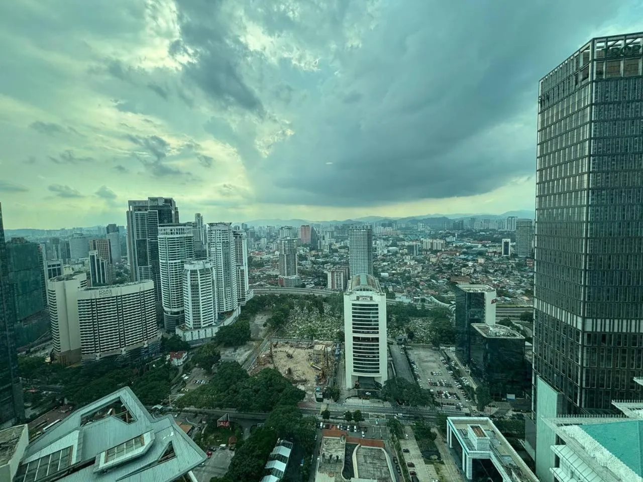 Sky Suites KLCC by Easy Nap