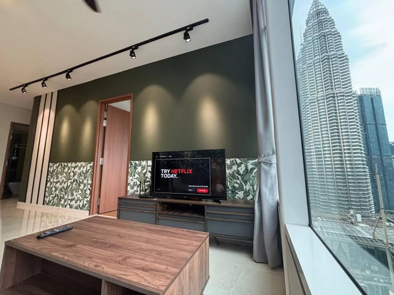 Sky Suites KLCC by Easy Nap