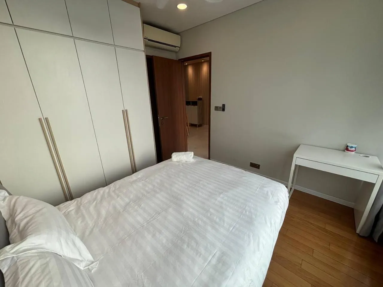 Bed in Sky Suites KLCC by Easy Nap