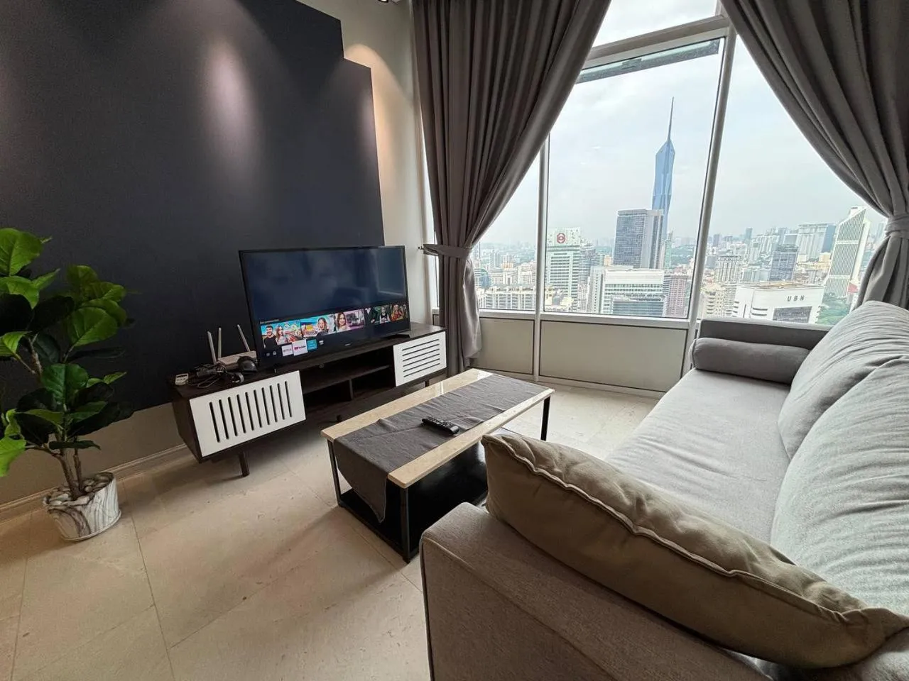 Sky Suites KLCC by Easy Nap