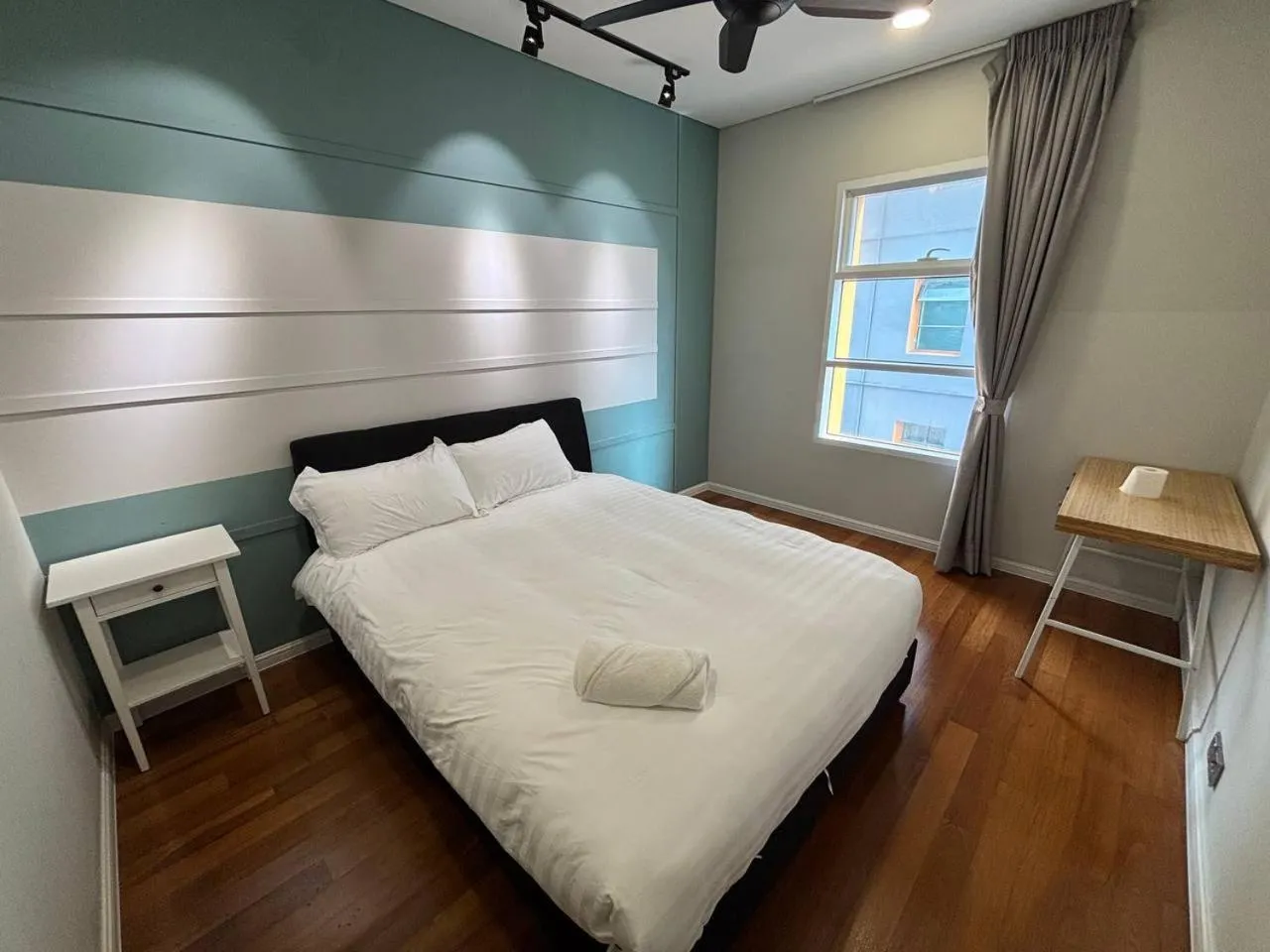 Bed in Sky Suites KLCC by Easy Nap