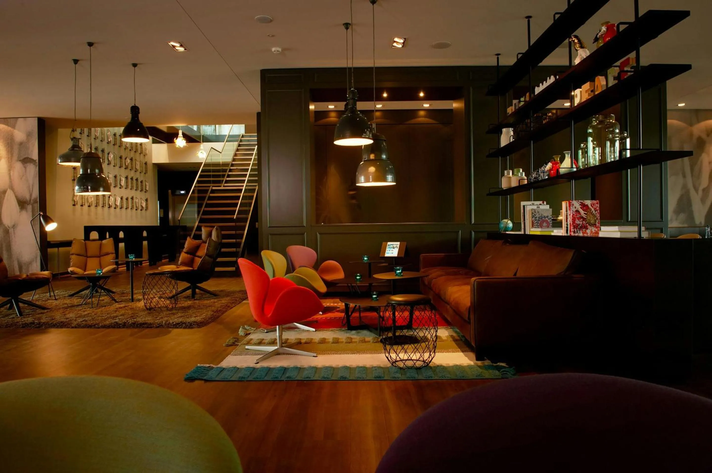 Lounge or bar in Motel One Amsterdam