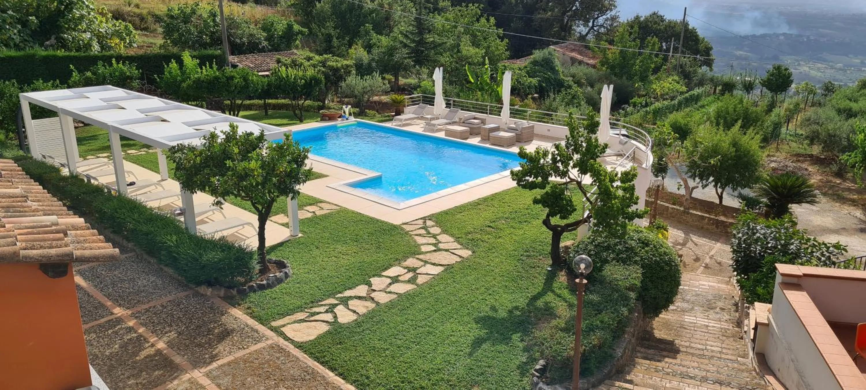 Swimming pool in Villa Zufrò