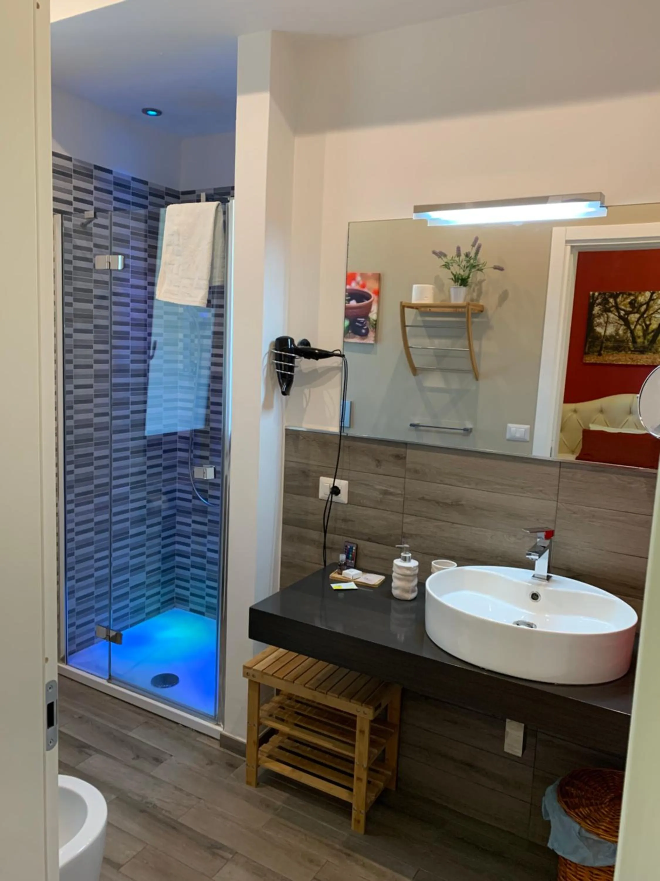 Shower in Villa Zufrò