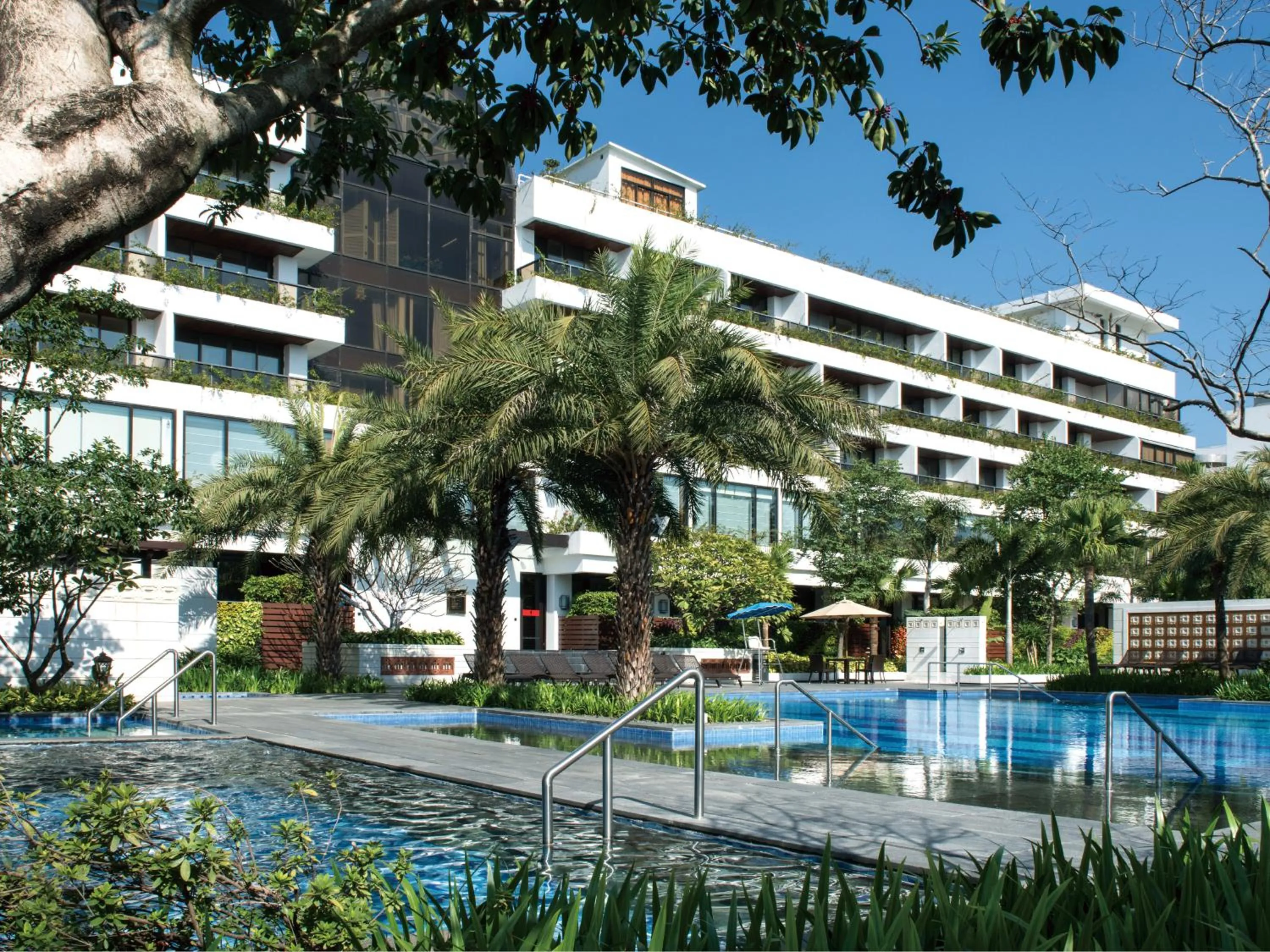 Property building in White Swan Hotel