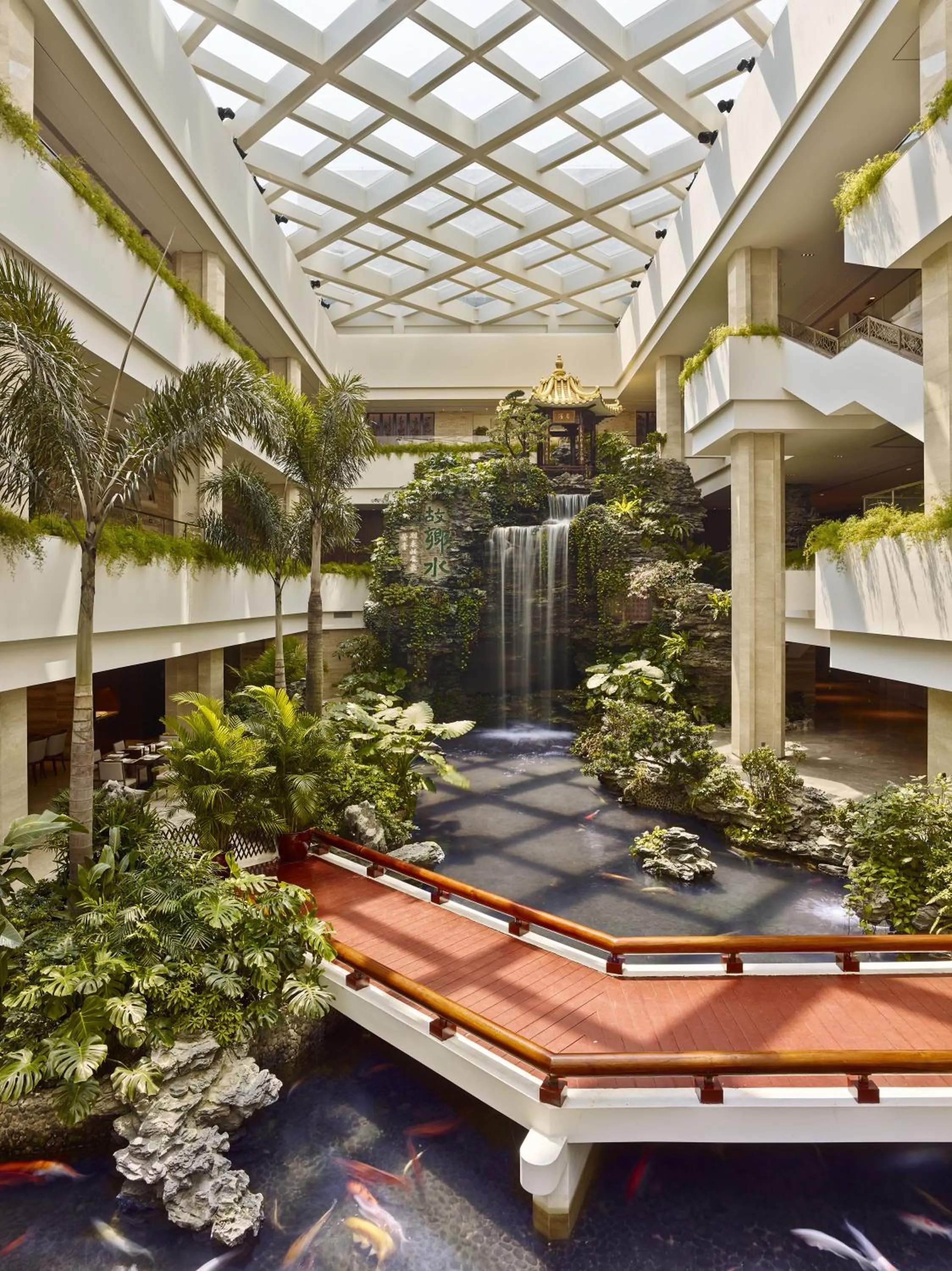 Lobby or reception in White Swan Hotel